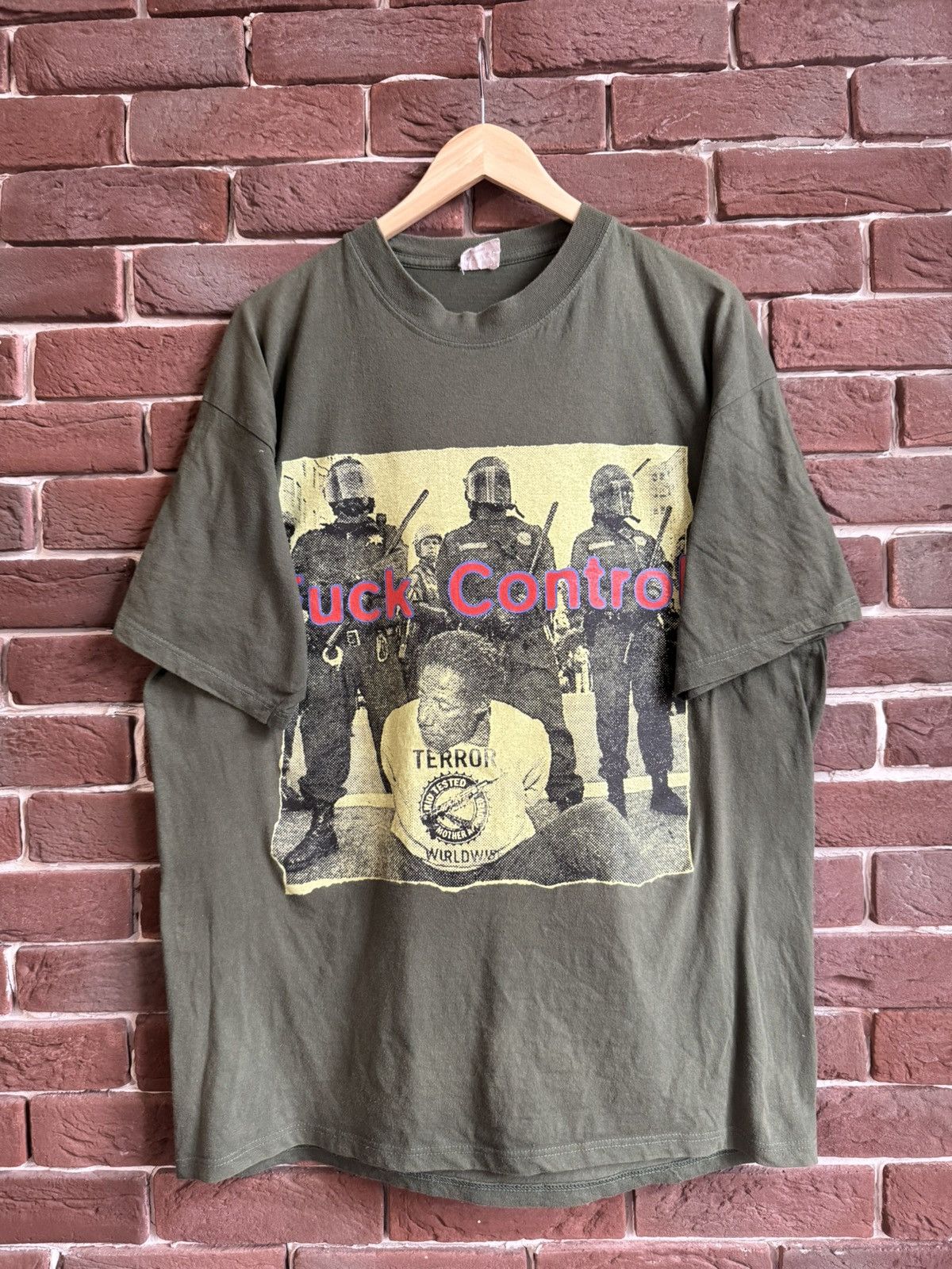 Band Tees Vintage 90s Don Rock Terror Wordwide Fuck Control band Tee Size US XL / EU 56 / 4 - 1 Thumbnail