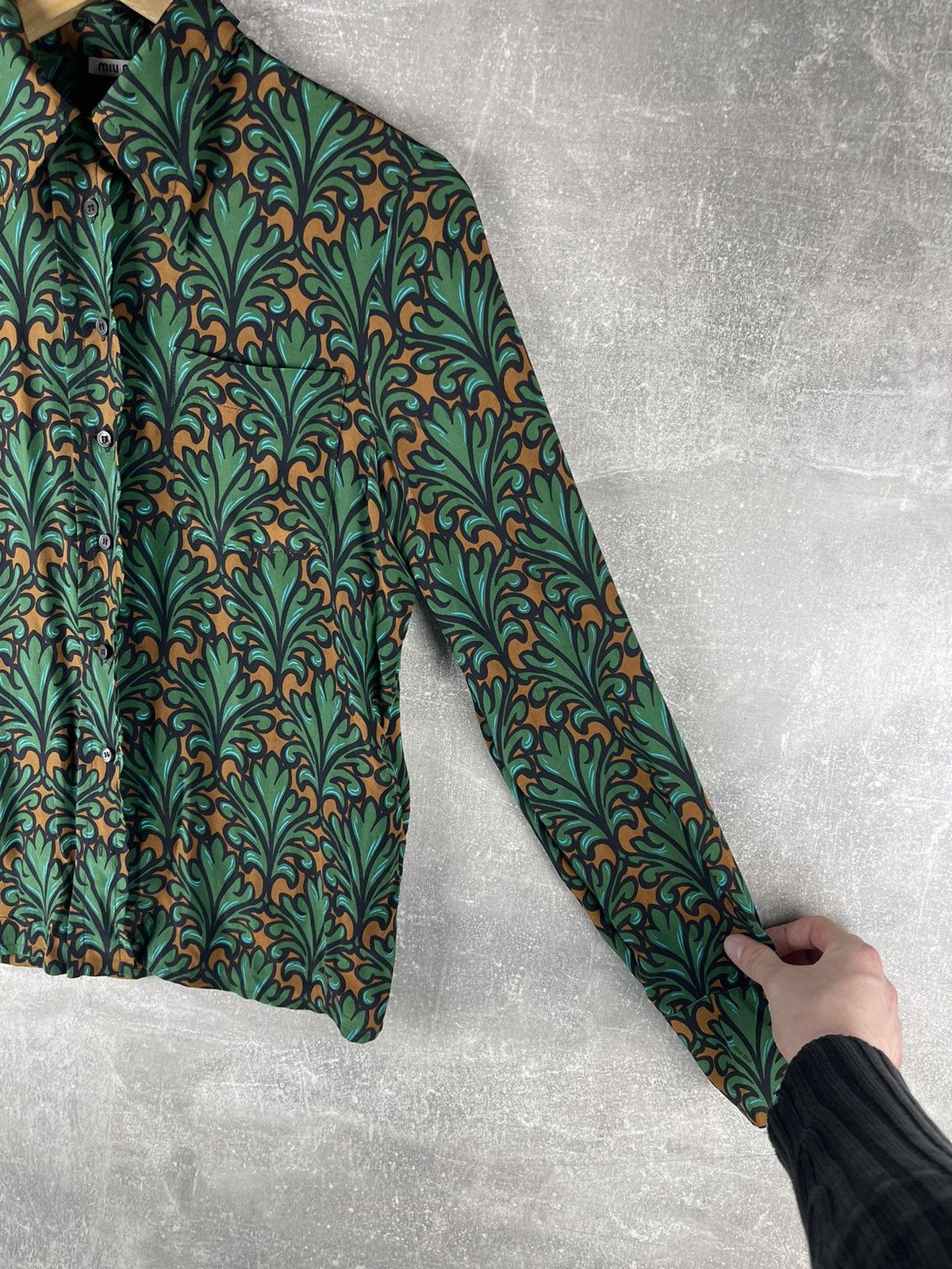 Miu Miu Miu Miu 100% SILK Baroque Print Button Up Shirt Green Brown Size S / US 4 / IT 40 - 4 Thumbnail
