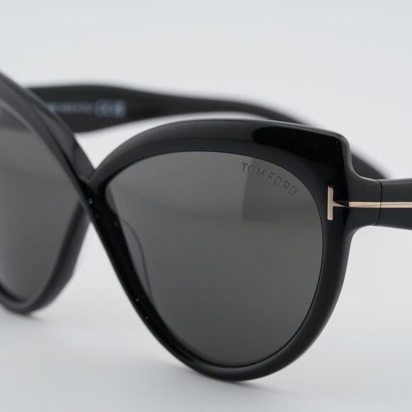 Tom Ford Tom Ford Beatrice FT1196 01A Sunglasses Black Butterfly Fram Size ONE SIZE - 2 Thumbnail