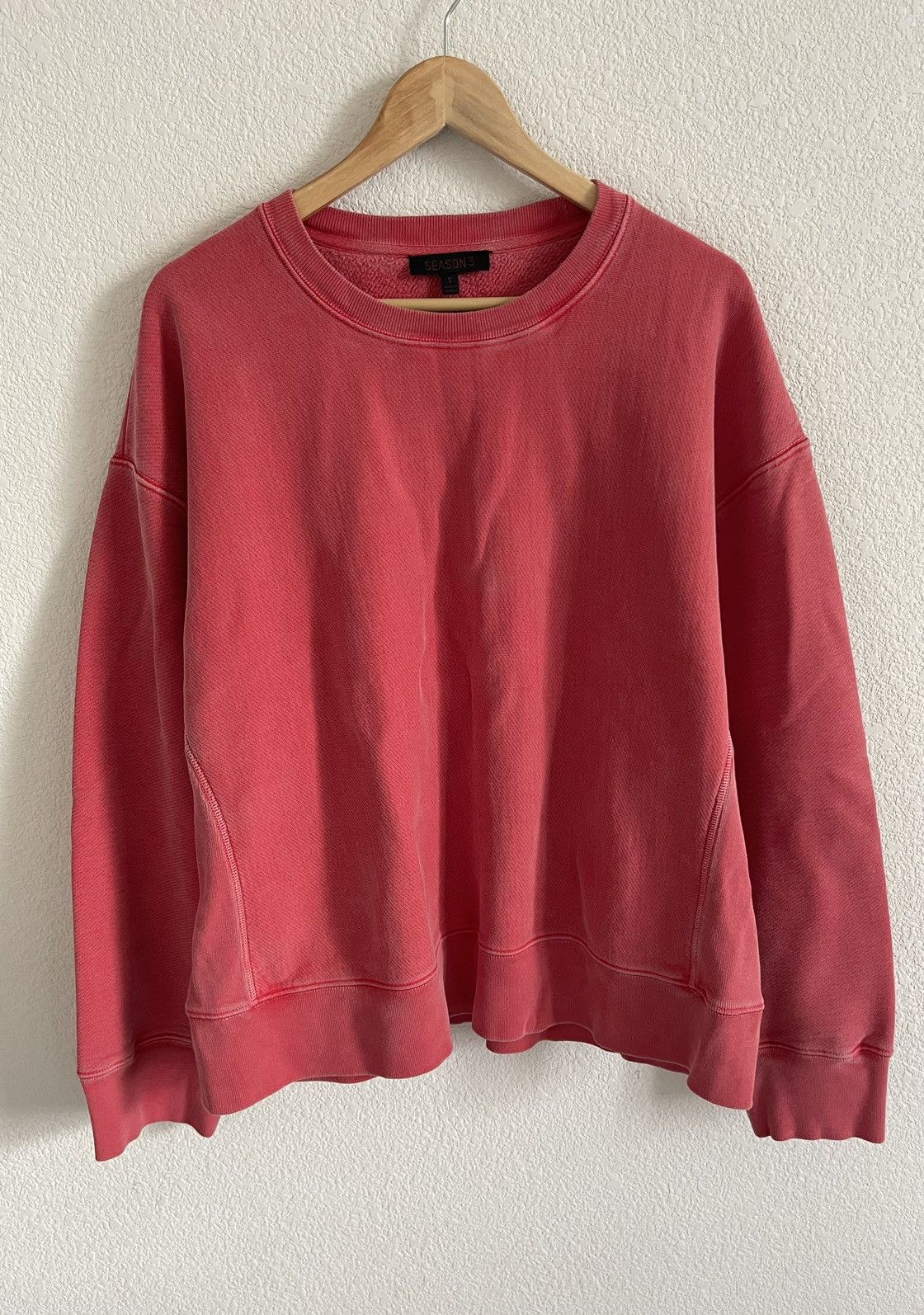 Image of Yeezy Season 3 Fluoro Red Crewneck Size S, Men's