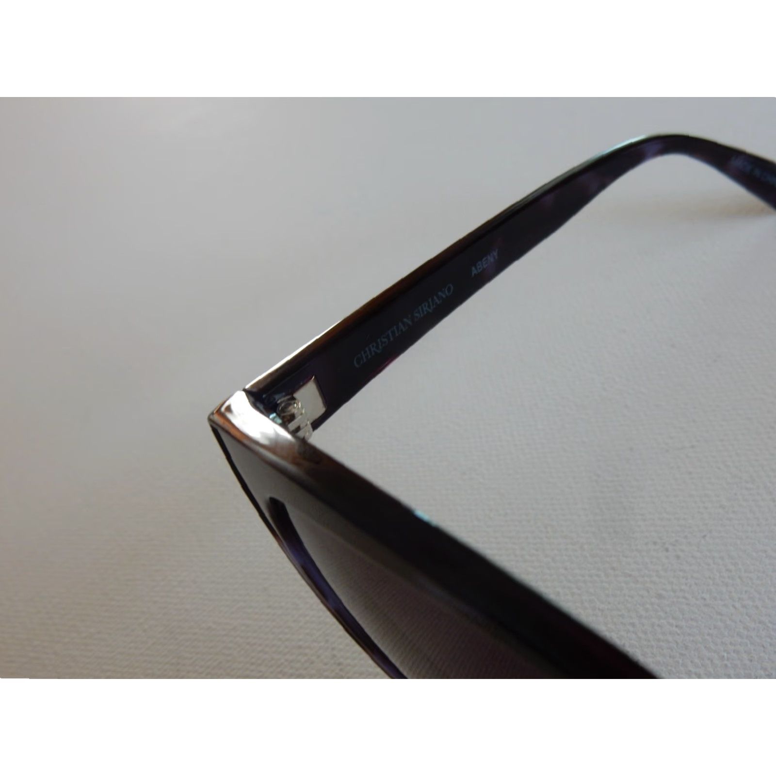 Christian Siriano Christian Siriano Sunglasses Black Women Small Scratches Size ONE SIZE - 5 Thumbnail