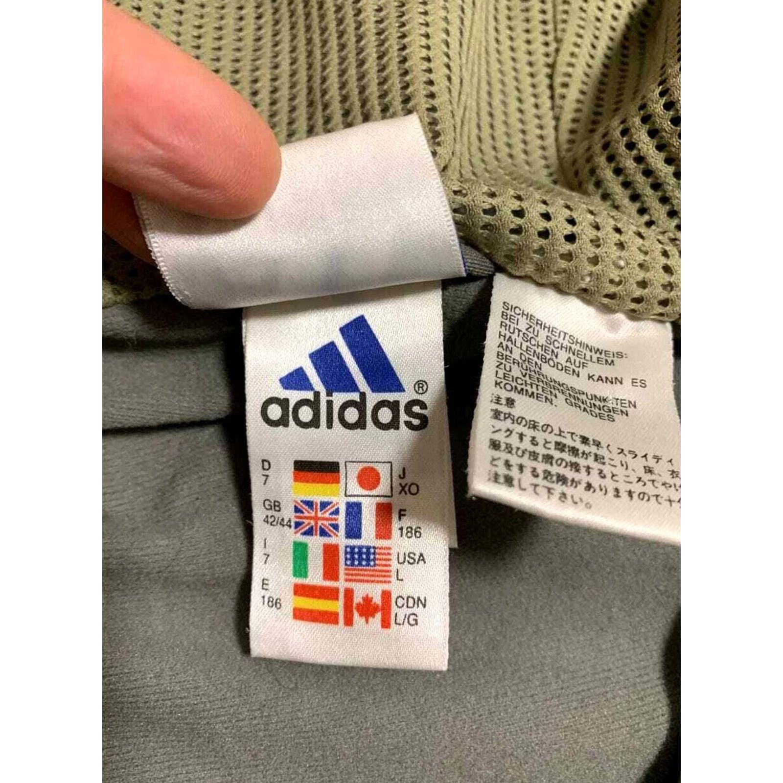 Adidas VINTAGE adidas Hooded Jacket Track Top Big Logo Men L Olive 100% Polyester Full Zip Jacket Tracks Mens Size US L / EU 52-54 / 3 - 5 Thumbnail