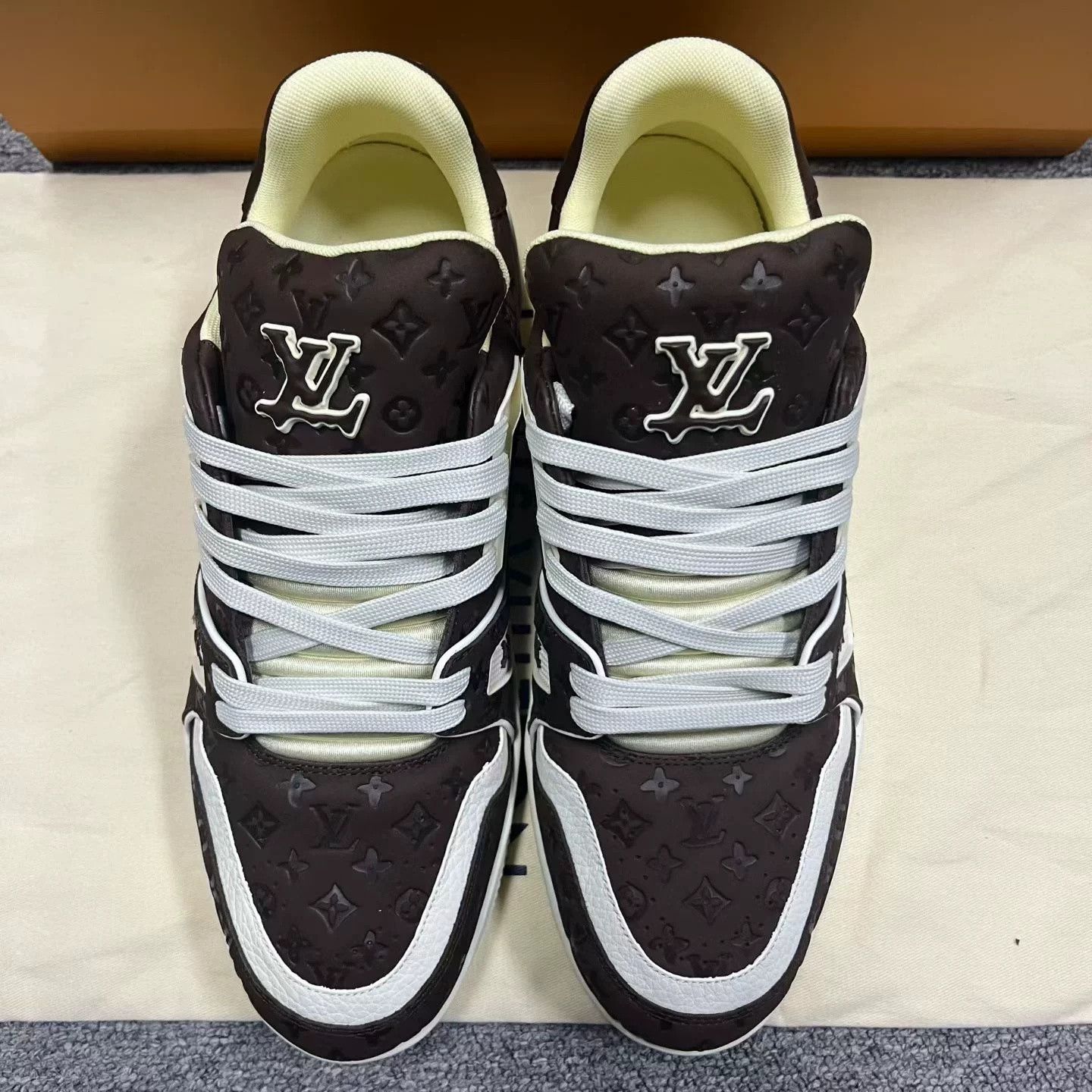 Louis Vuitton Louis Vuitton Red-Brown Low-Top Sneakers Size US 8 / EU 41 - 3 Thumbnail