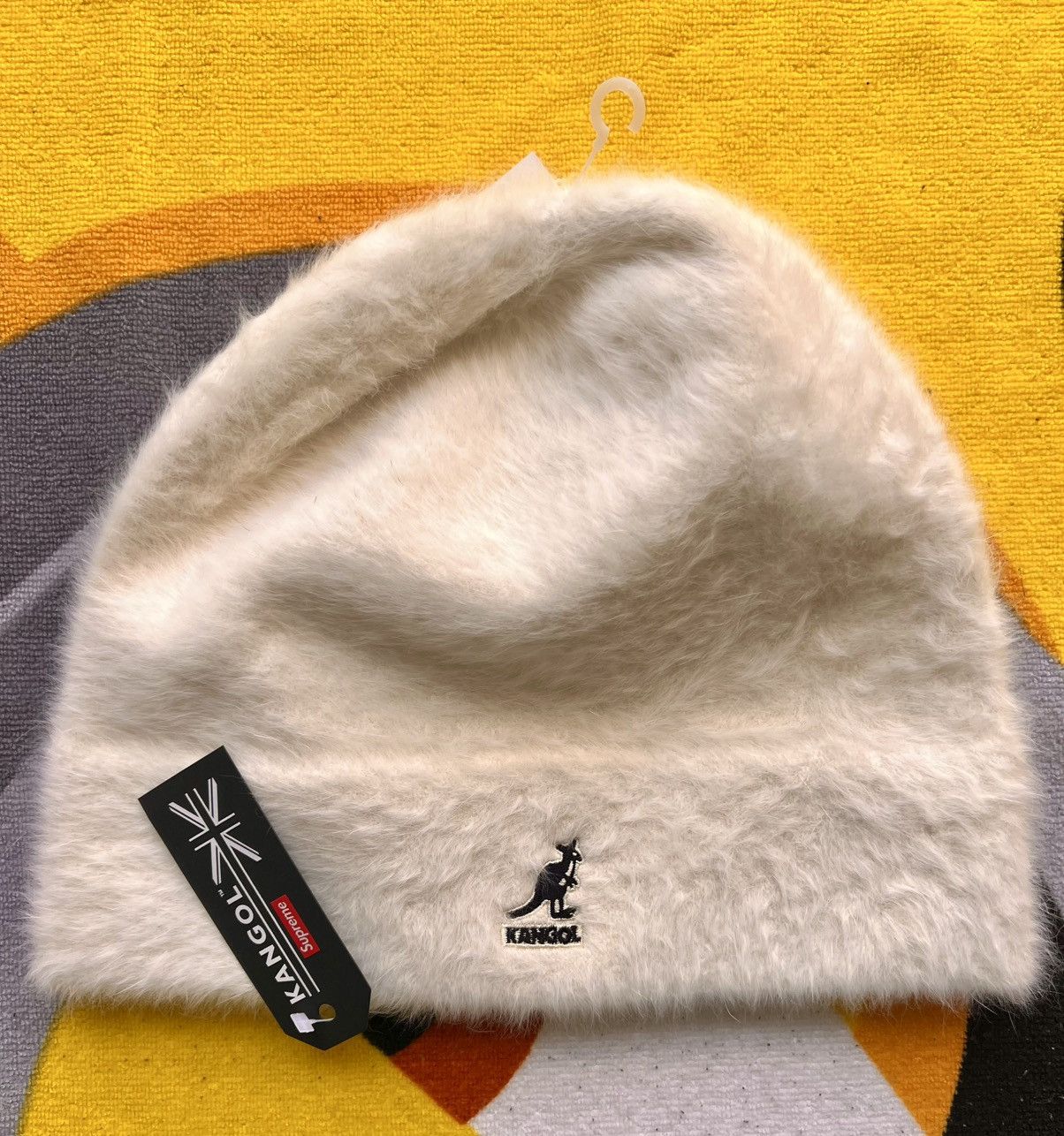 Kangol × Supreme Supreme Kangol Furgora Script Beanie white