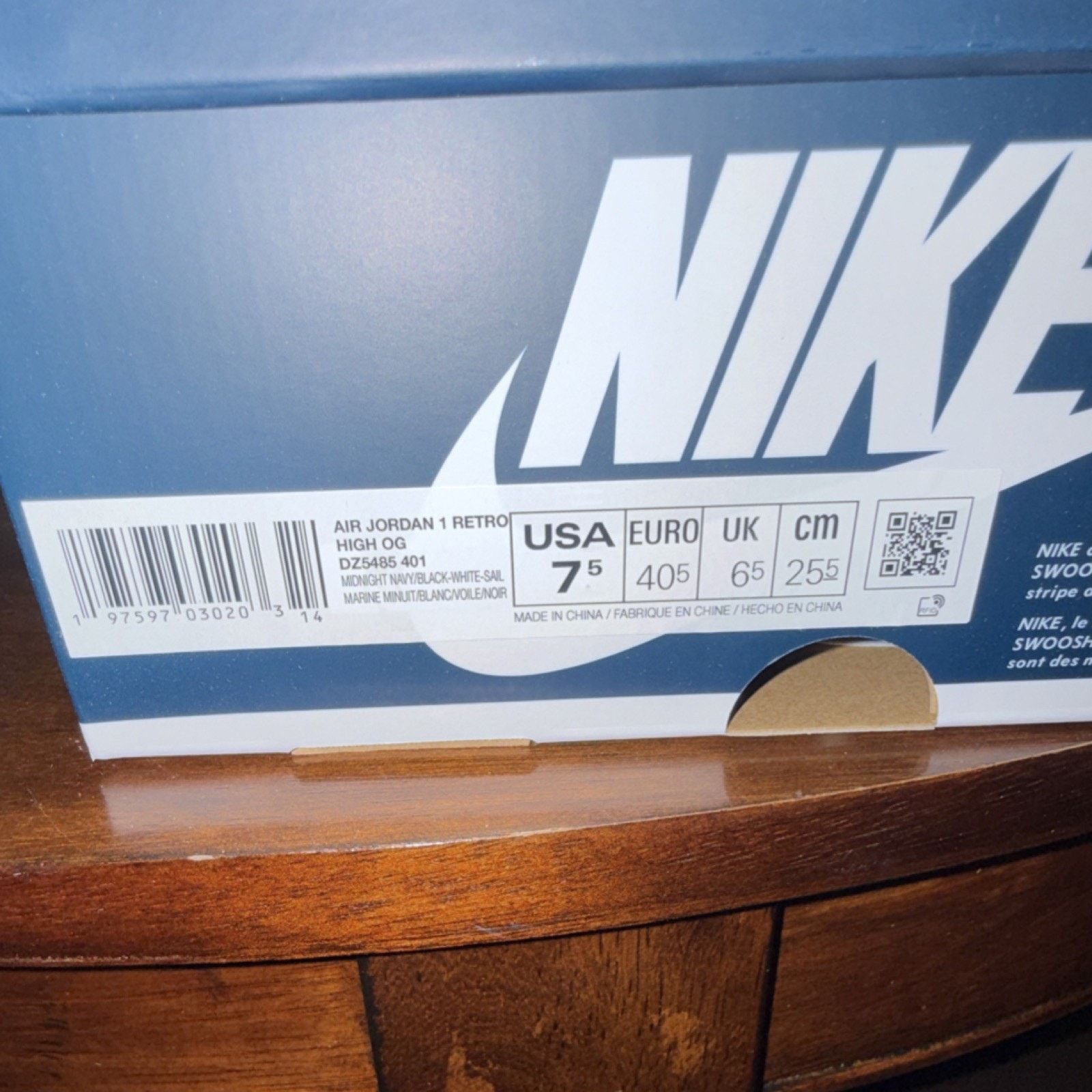 Nike Nike Air Jordan 1 Retro High OG Midnight Navy Size US 7.5 / EU 40-41 - 12 Thumbnail