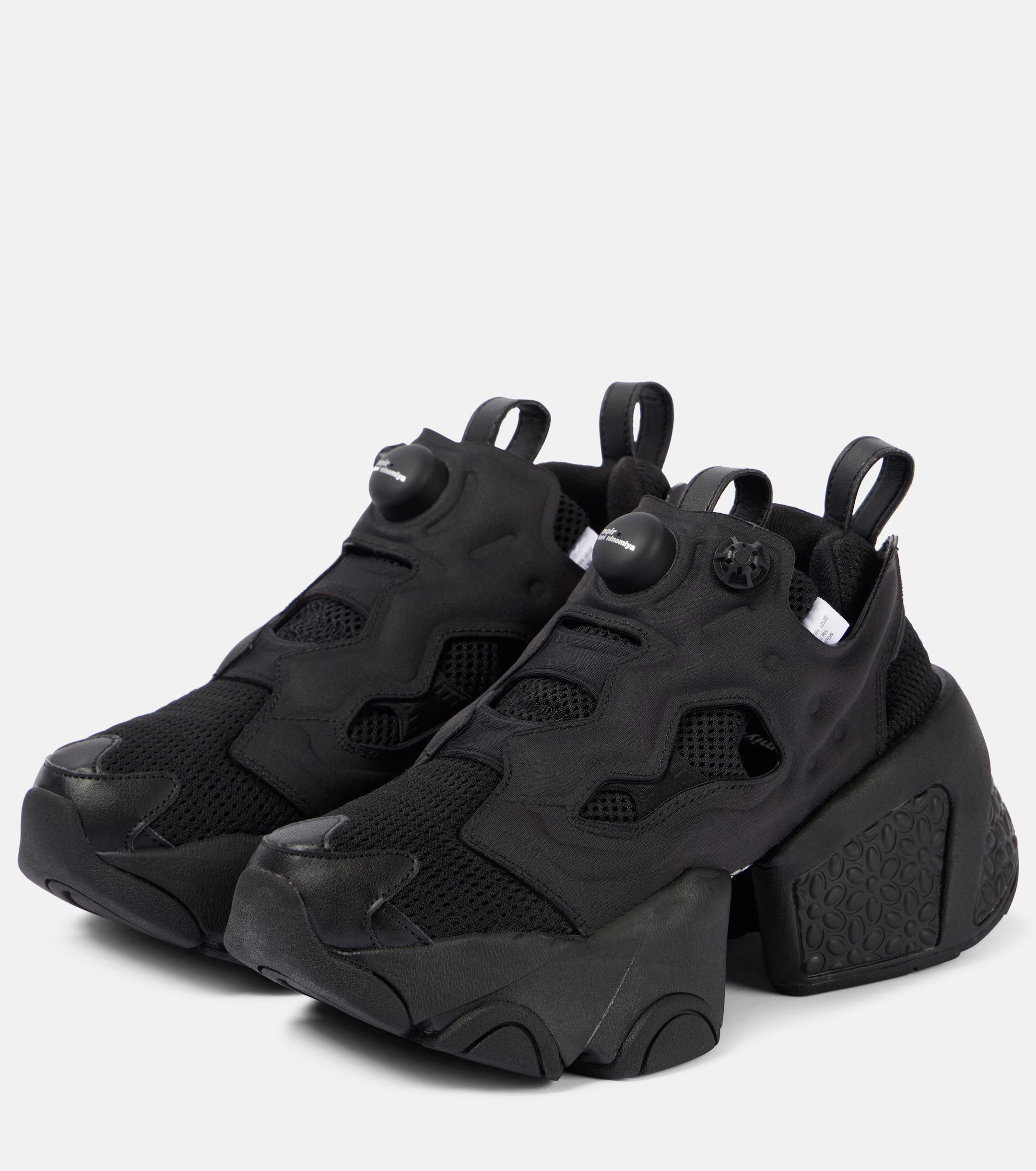 Noir Kei Ninomiya Noir Kei Ninomiya x Reebok Insta Pump Sora sneakers Size US 10 / EU 43 - 3 Thumbnail