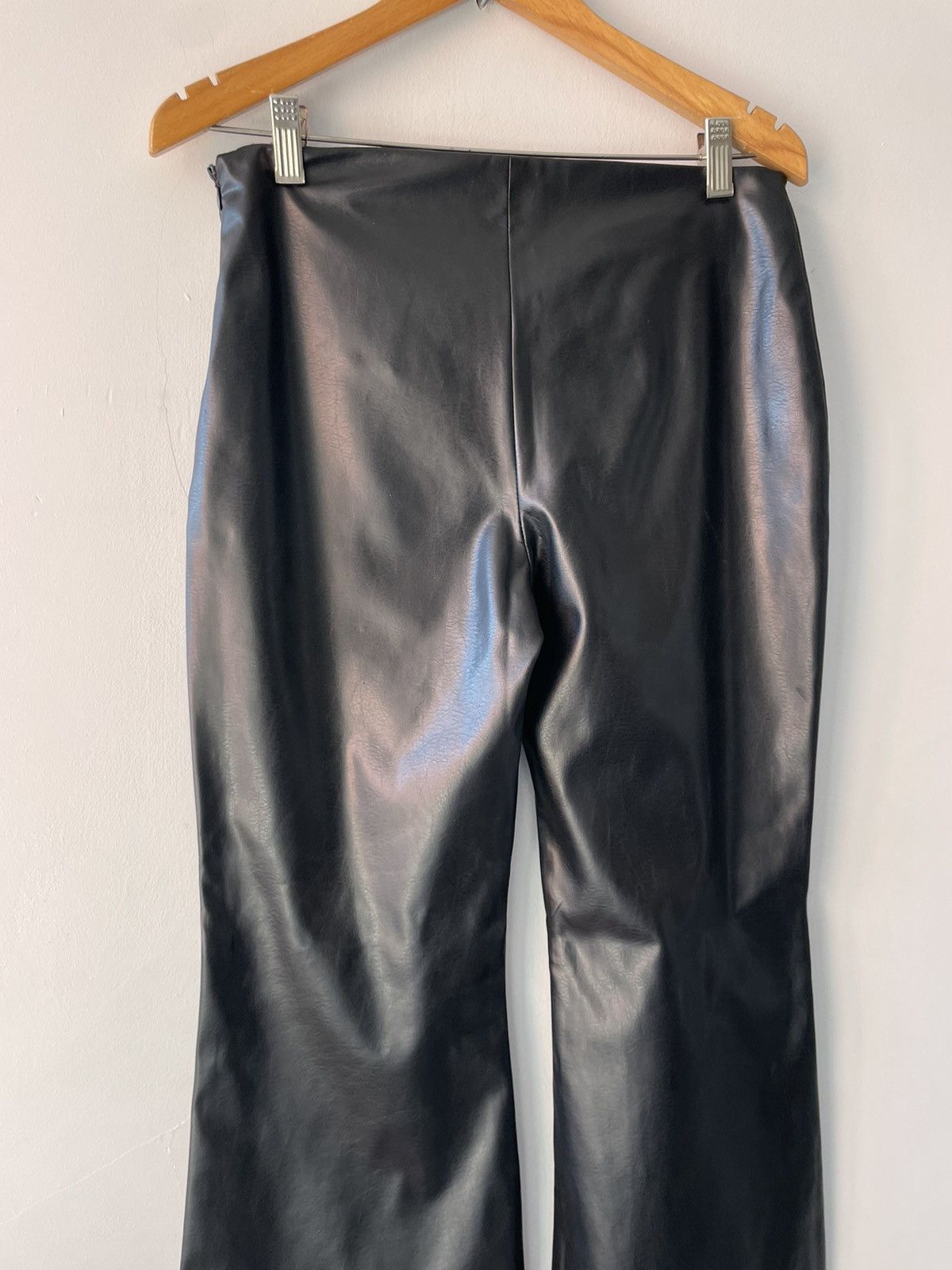 Vintage Vintage vegan leather trousers Size 26" / US 2 / IT 38 - 17 Thumbnail