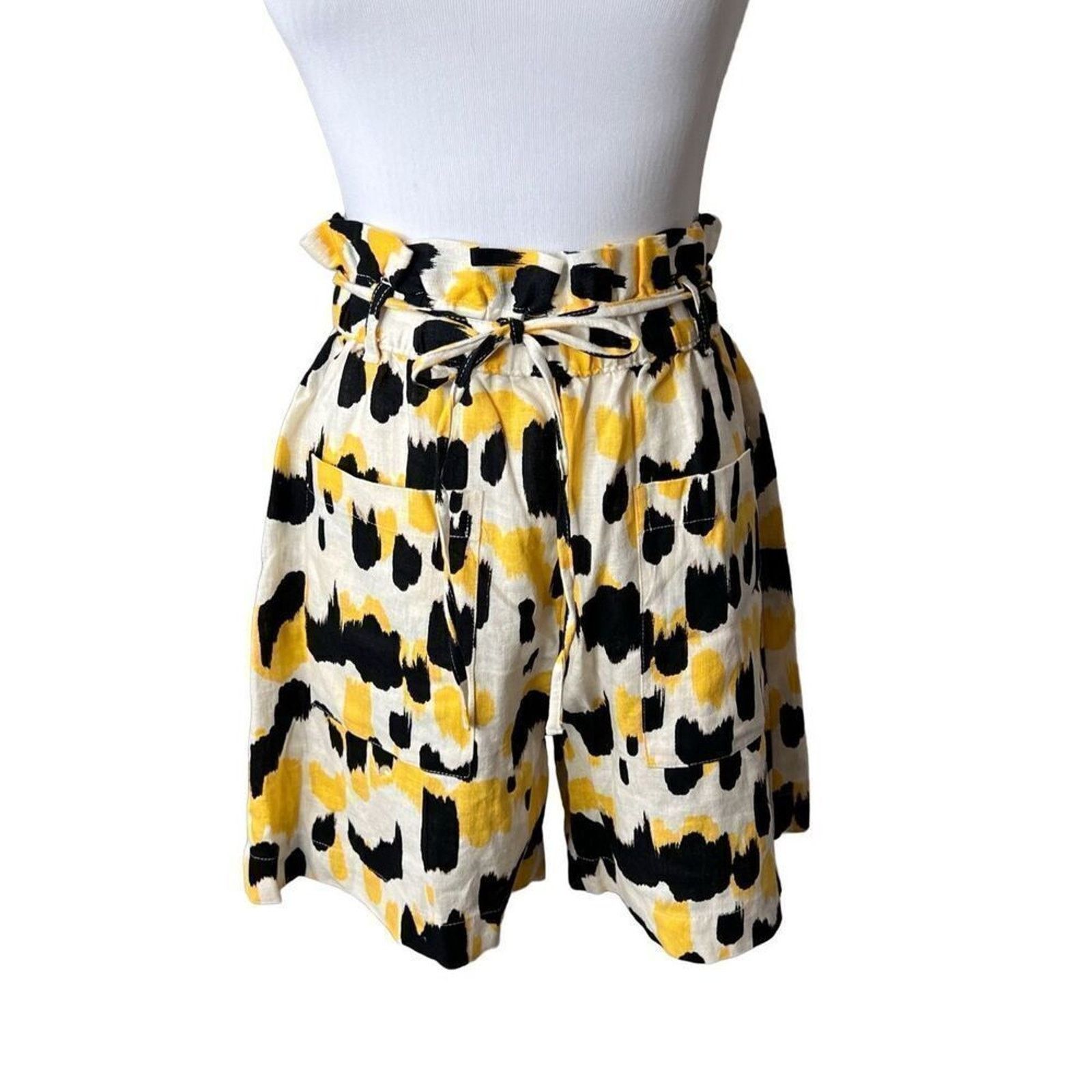 Other Who What Wear Linen Paperbag Shorts XS Yellow Leopard NWOT Size 26" / US 2 / IT 38 - 1 Thumbnail