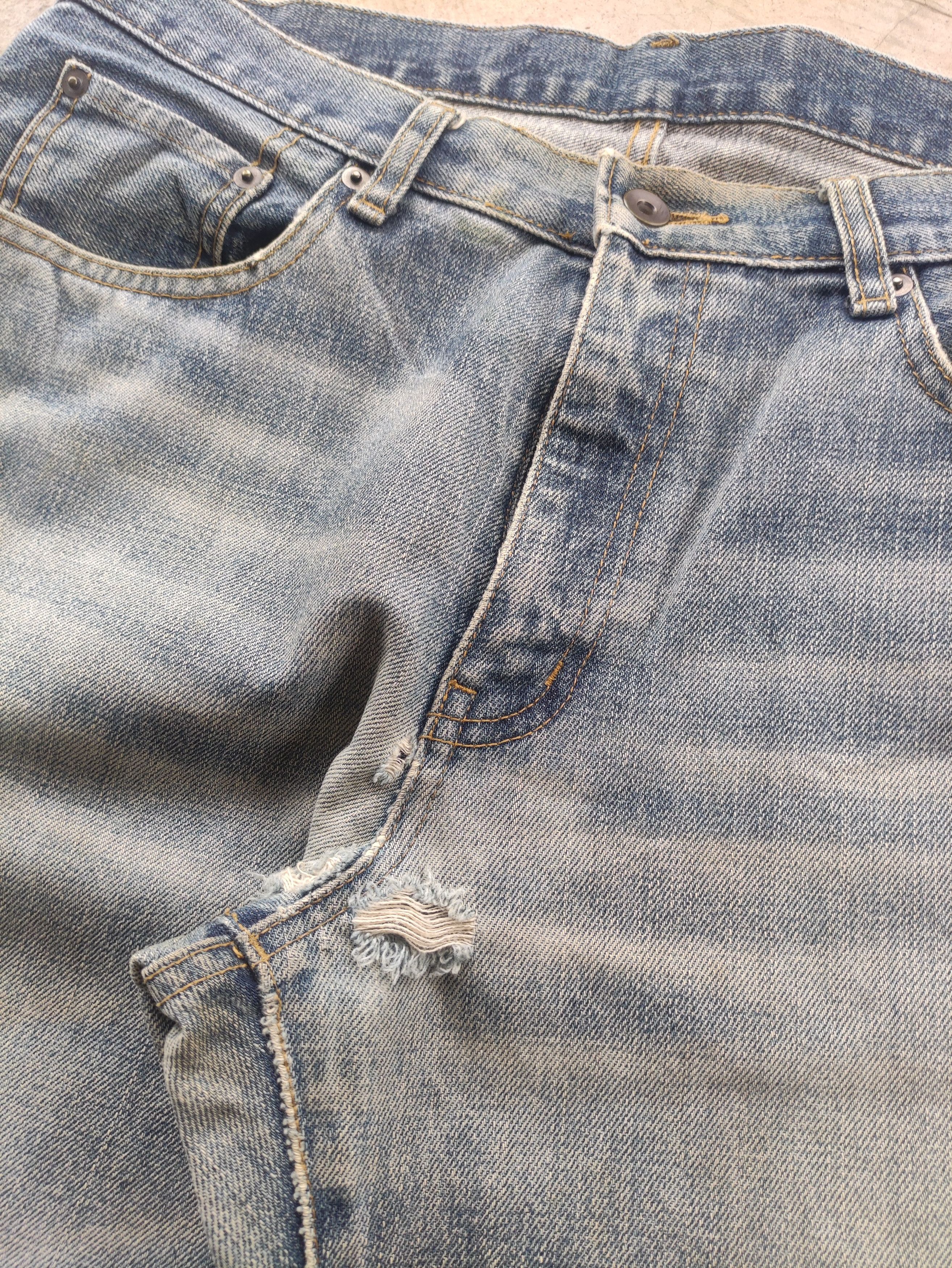 Japanese Brand Vintage Japanese Jean Distressed Faded Denim Pants Size US 35 - 8 Thumbnail