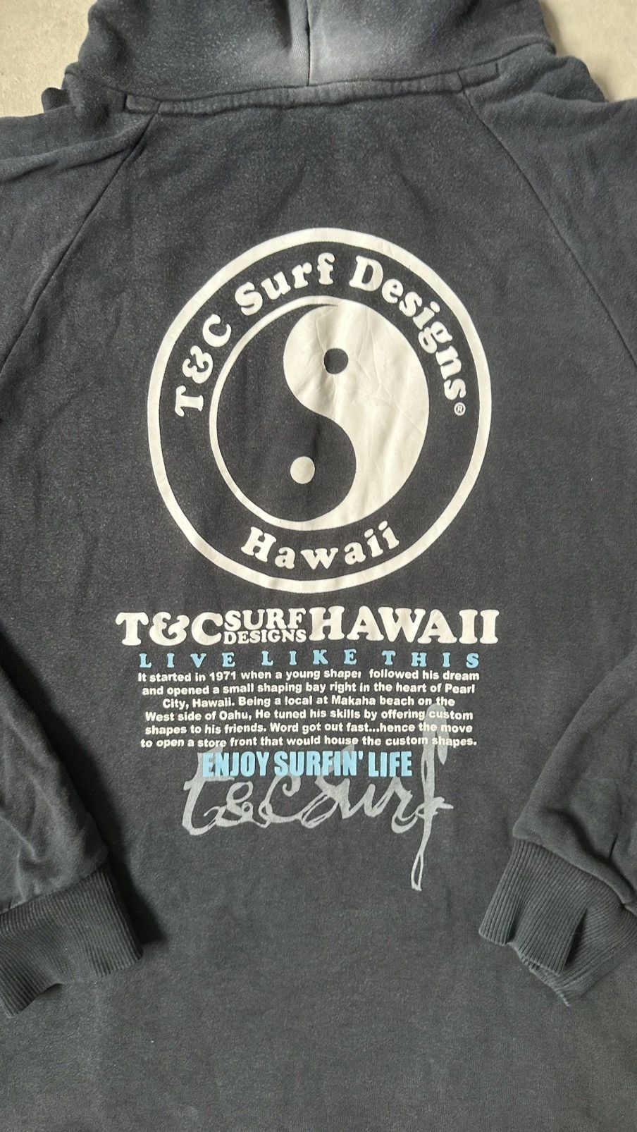 Vintage VINTAGE T&C SURF DESIGN HOODIE Size US L / EU 52-54 / 3 - 9 Thumbnail