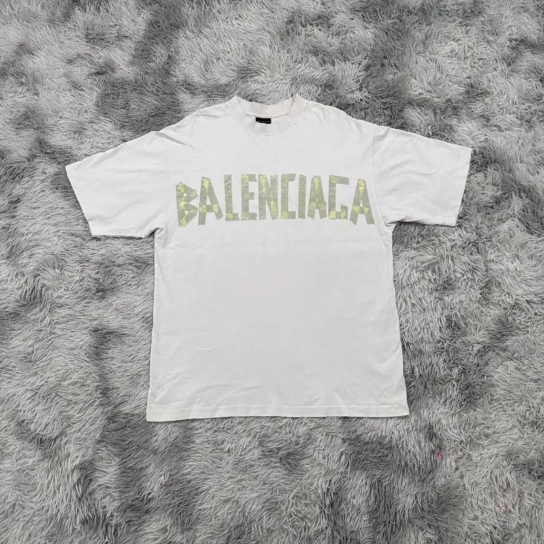 Balenciaga Balenciaga White duct tape short sleeve T-shirt with textu Size US L / EU 52-54 / 3 - 1 Thumbnail