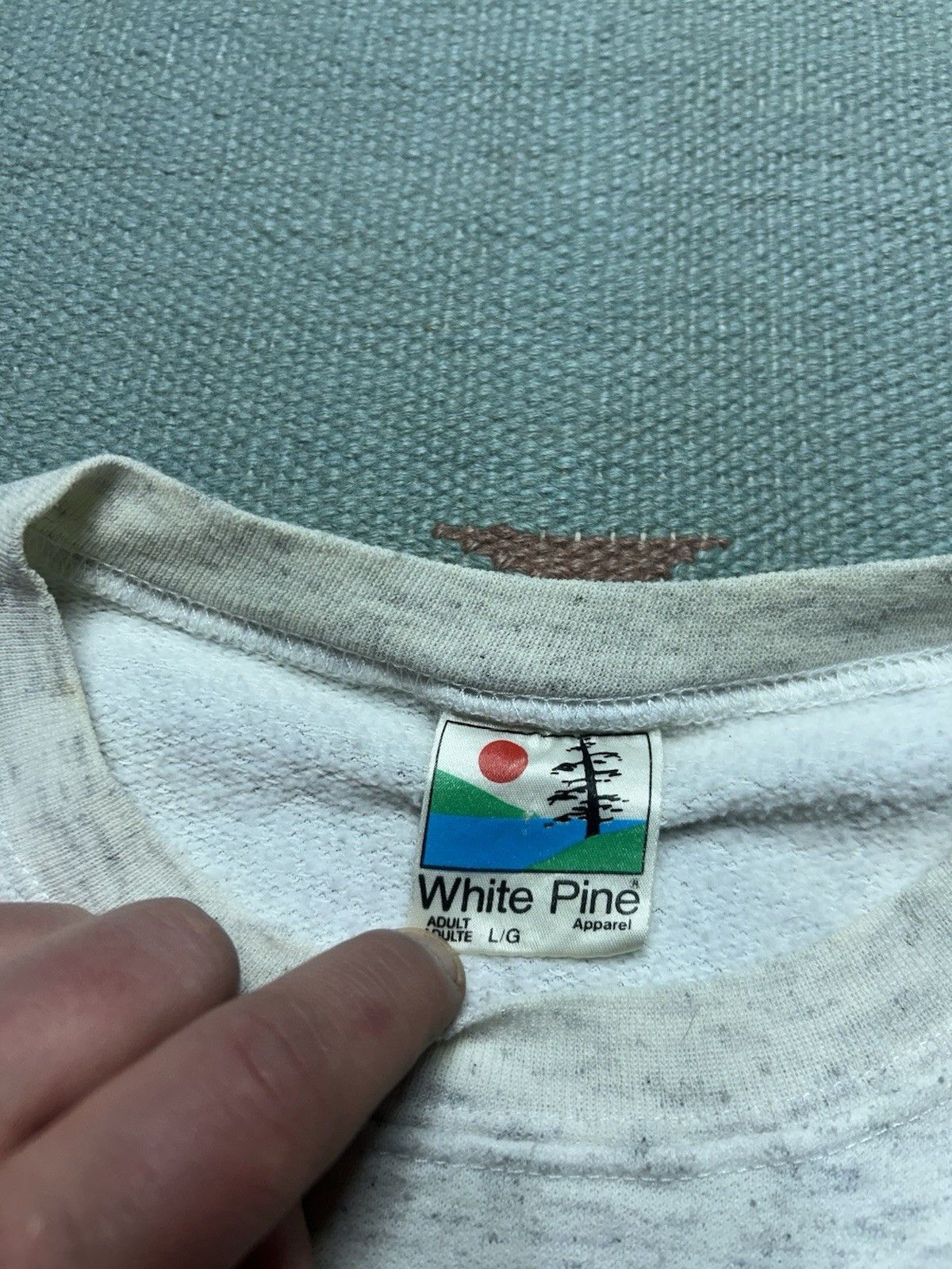 Vintage Vtg sweatshirt black bear animal nature Ontario Canada XL Size US XL / EU 56 / 4 - 7 Thumbnail