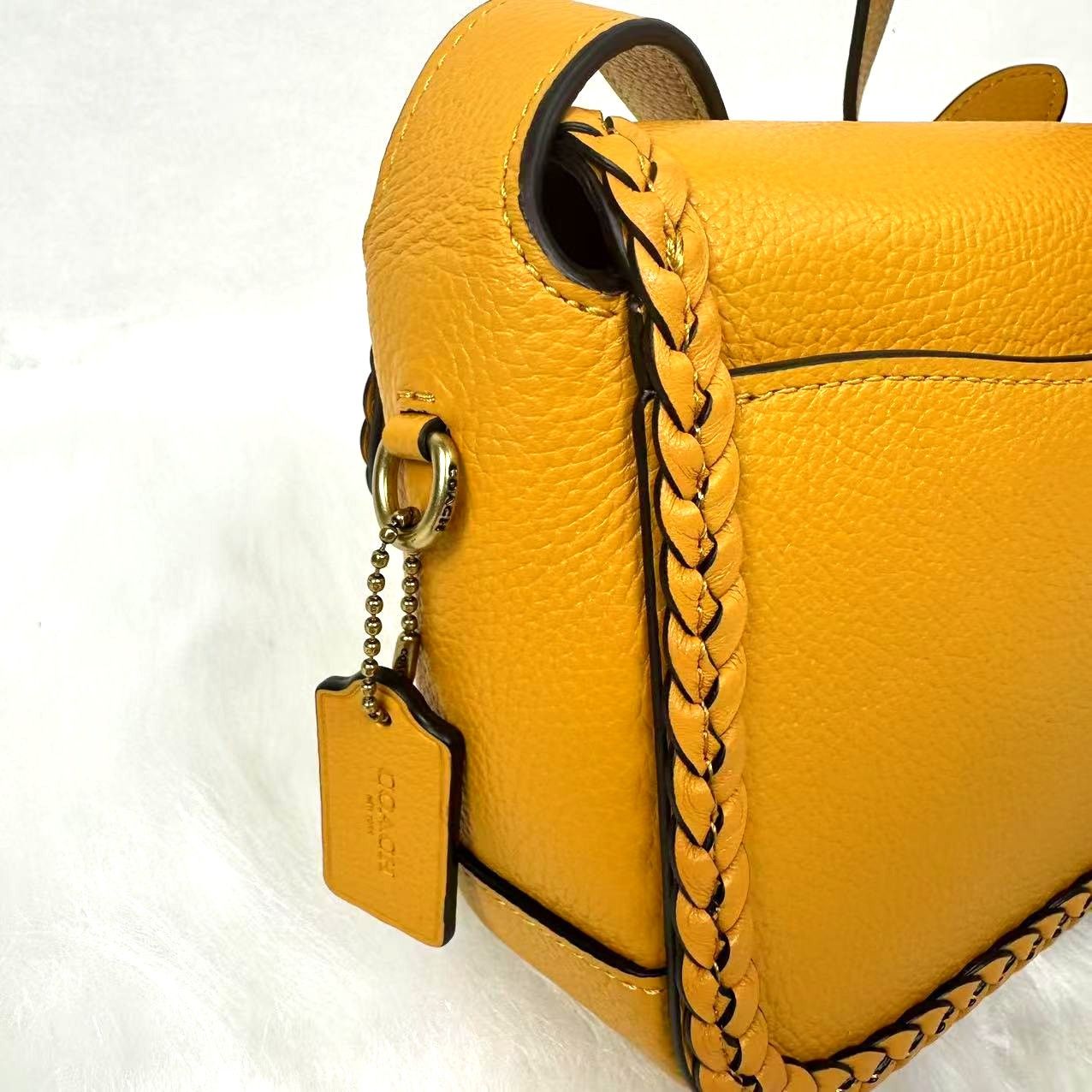 Coach Coach Tabby Leather xbody Messenger 19 Braid Buttercup NWT Size ONE SIZE - 9 Thumbnail