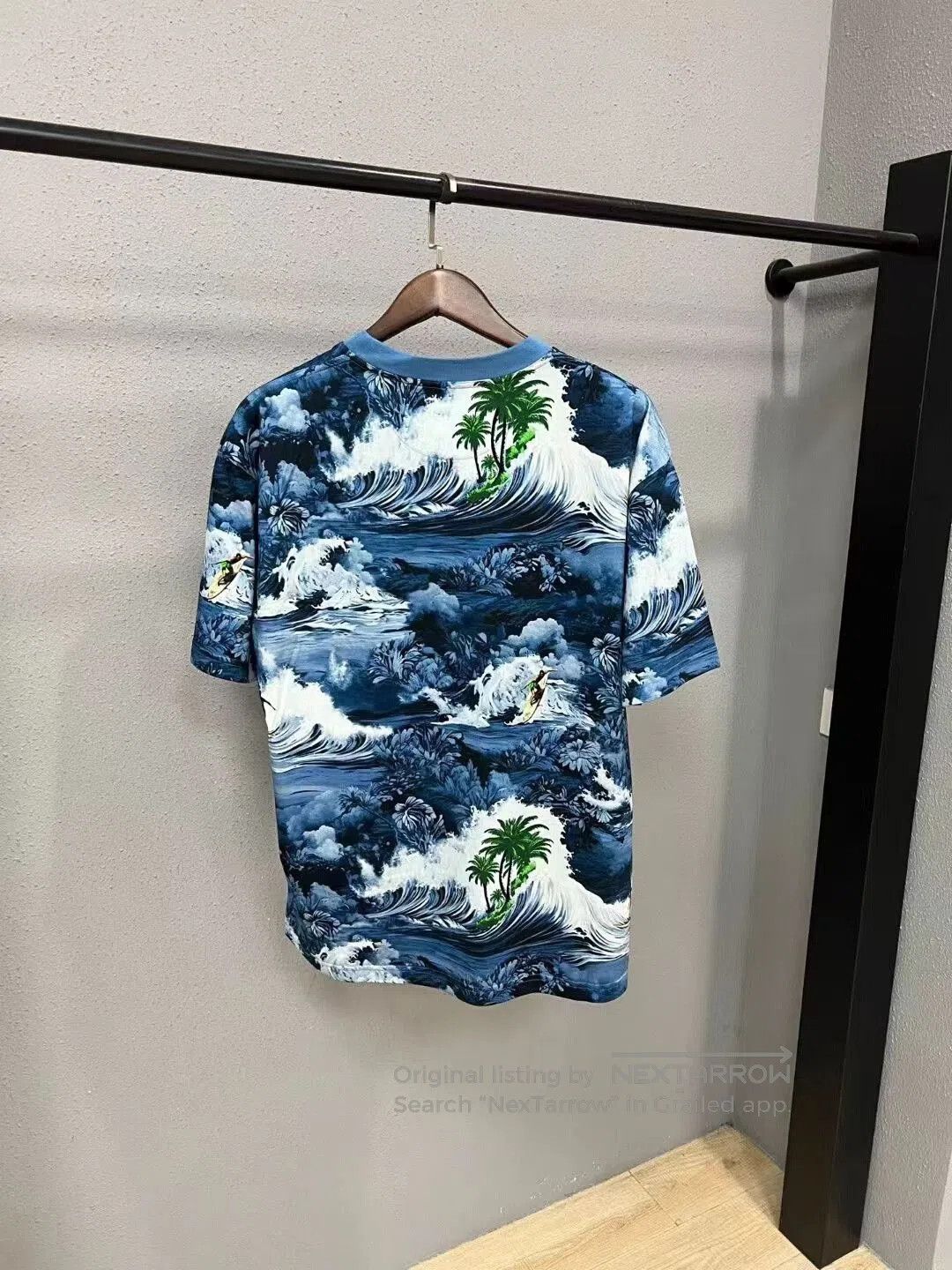 Louis Vuitton LV New Wave Short-Sleeve. Size US XL / EU 56 / 4 - 2 Thumbnail