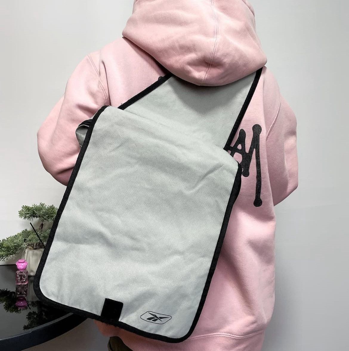 Reebok × Vintage Vintage bag slim reebok sling crossbody gorpcore Size ONE SIZE - 1 Thumbnail