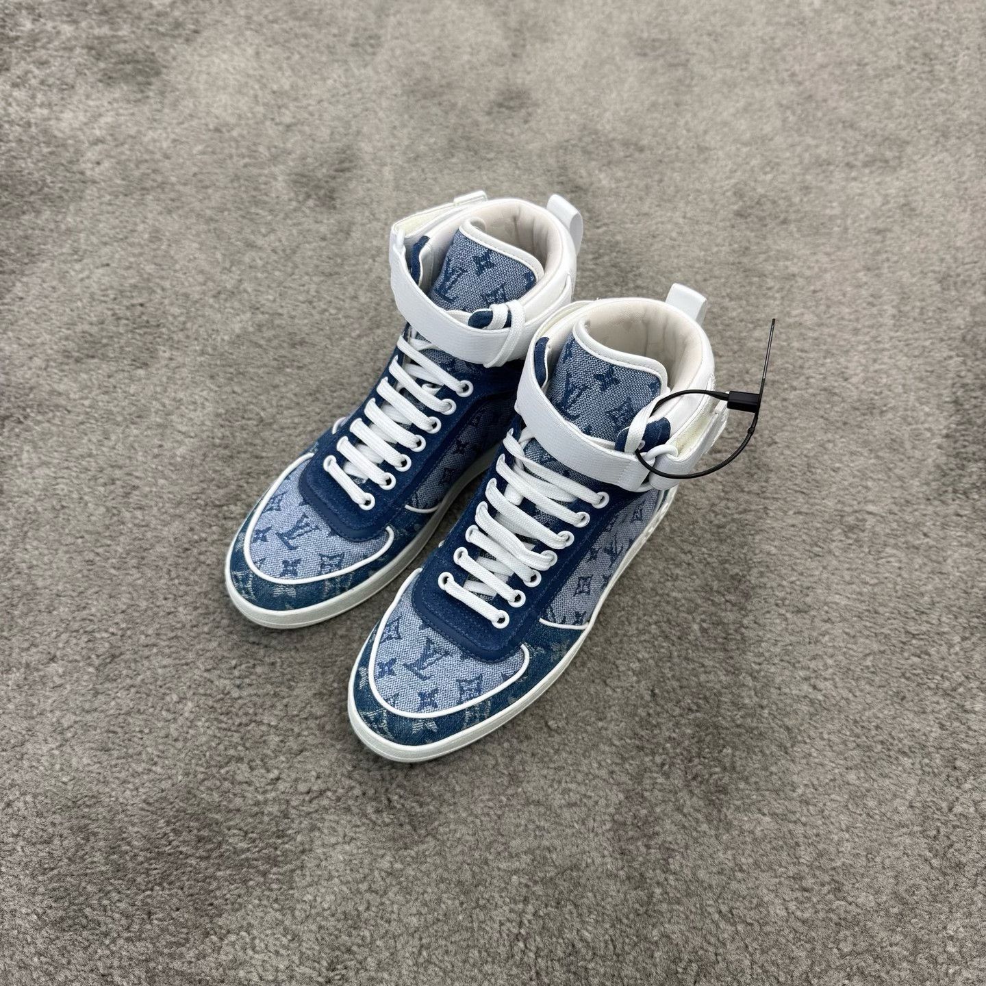 Louis Vuitton Louis Vuitton Boombox Monogram High-Top Sneakers Size US 6 / IT 36 - 1 Thumbnail