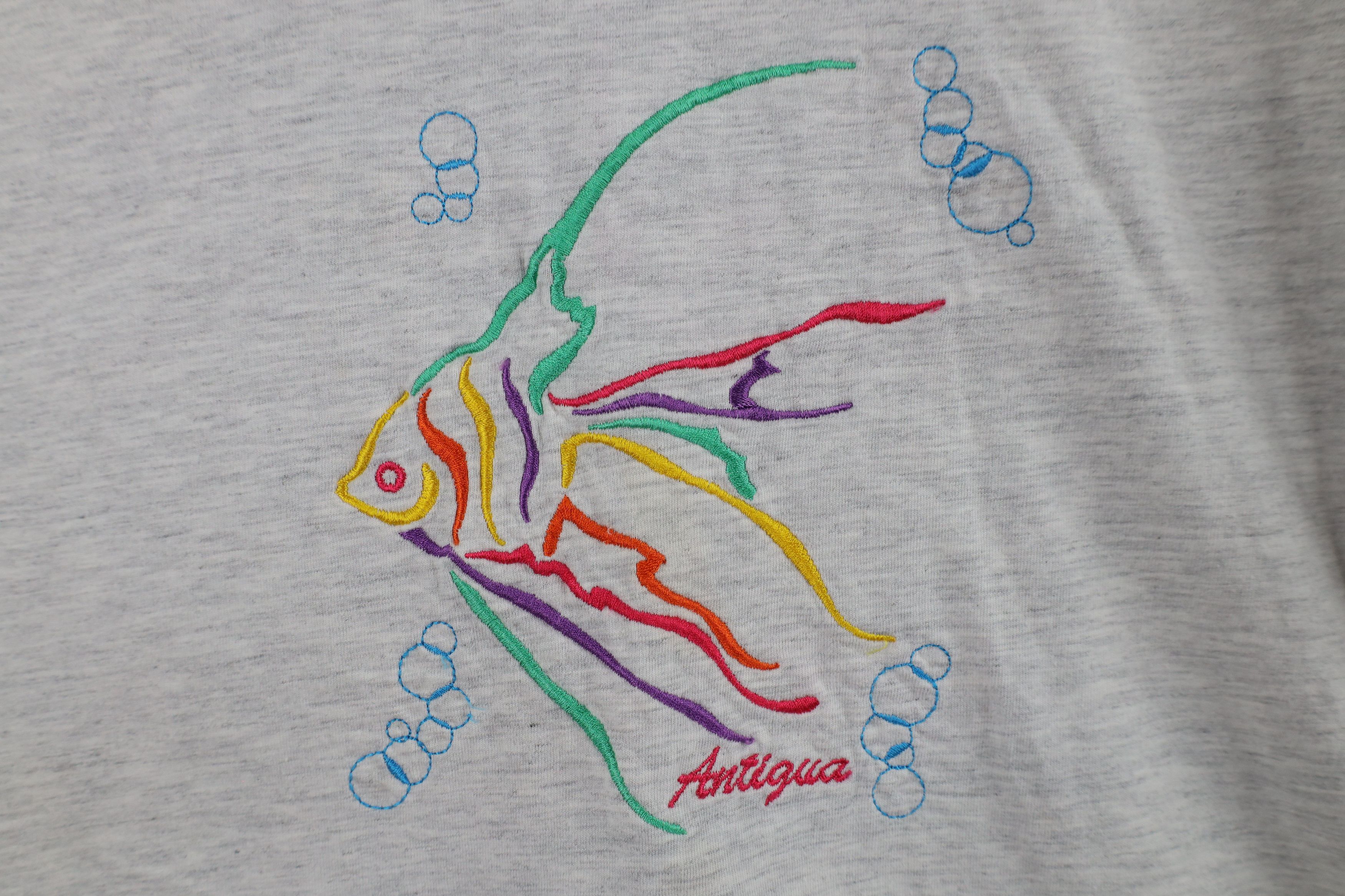 Vintage Vintage 90s Streetwear Rainbow Fish Antigua T-Shirt Gray Size M / US 6-8 / IT 42-44 - 4 Thumbnail