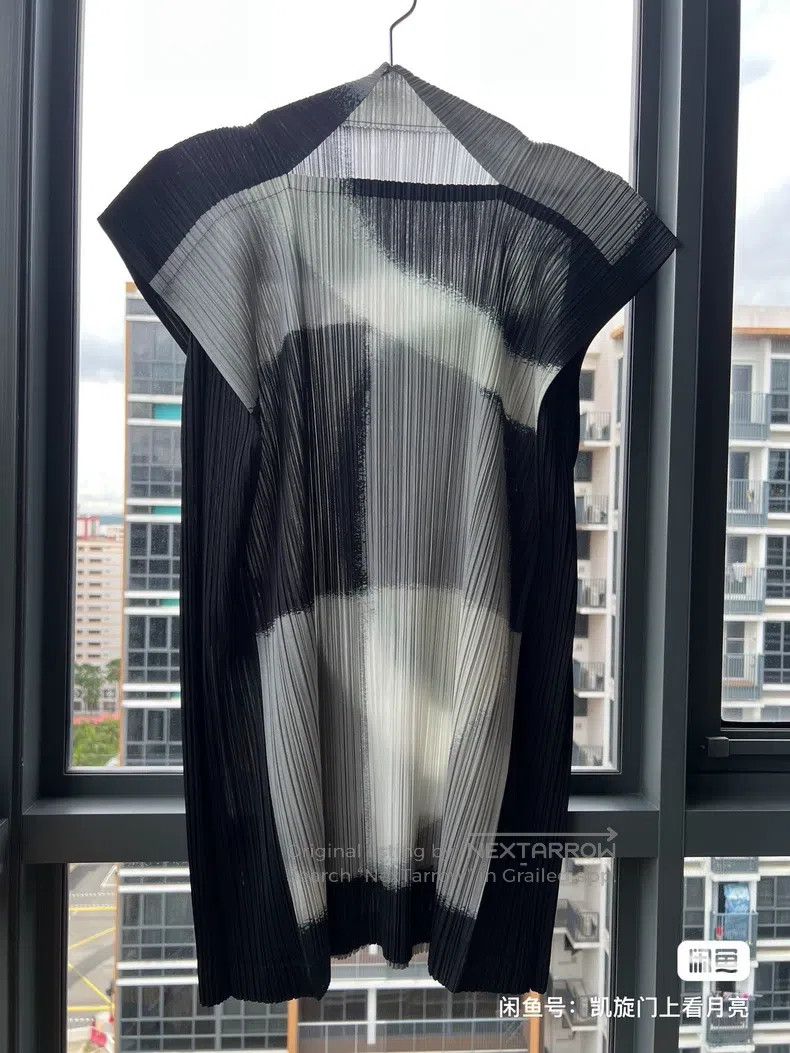 Issey Miyake Issey Miyake Ink Wash Long Smiley Collar Top Size XXL / US 16-18 / IT 52-54 - 1 Thumbnail