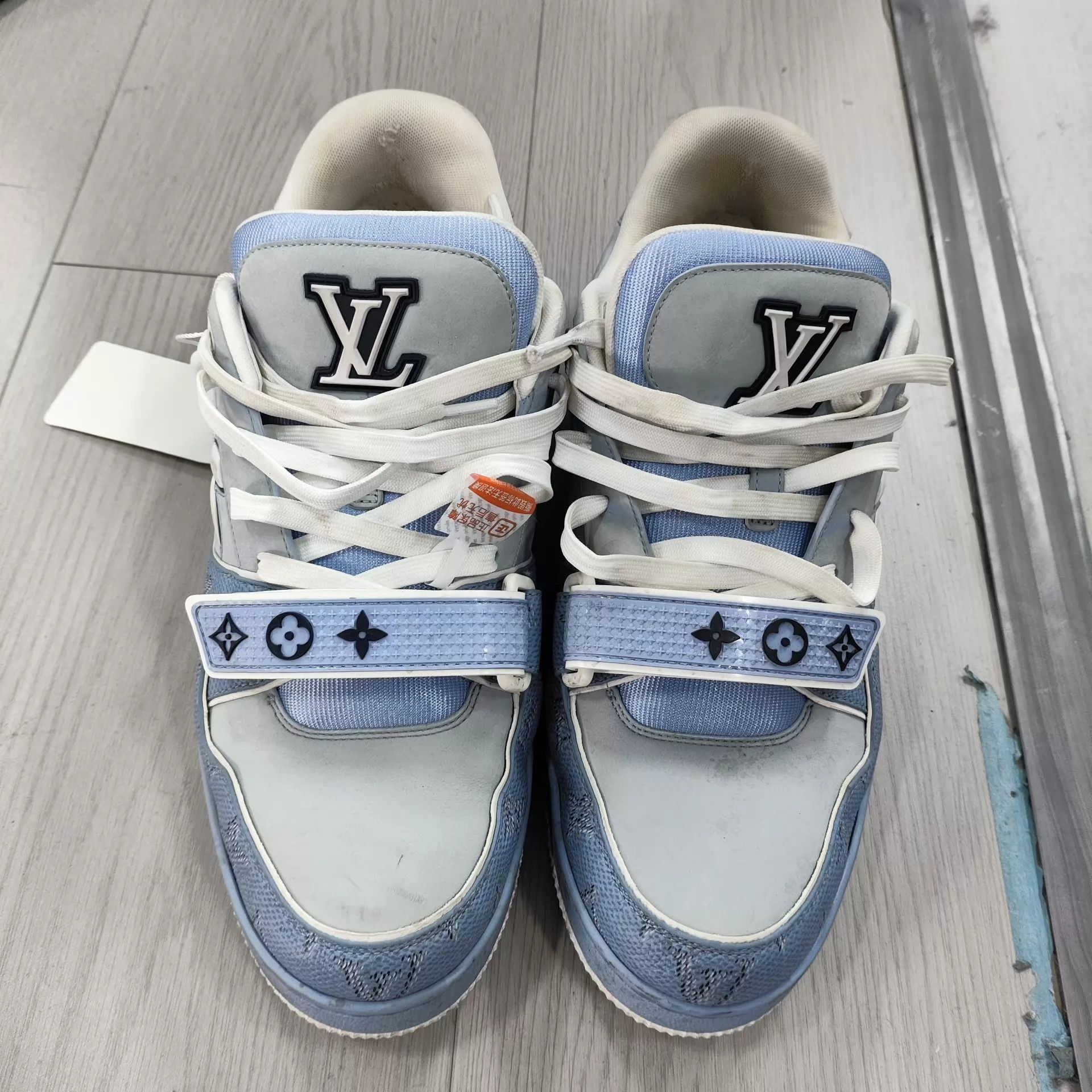 Louis Vuitton LV Velcro Sneaker US8 Blue Size US 8 / IT 38 - 1 Thumbnail