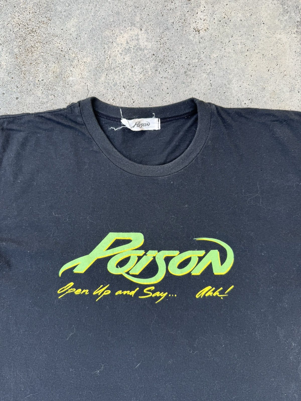 Band Tees Distressed Vintage 90s Poison Band Tees Size US S / EU 44-46 / 1 - 2 Thumbnail
