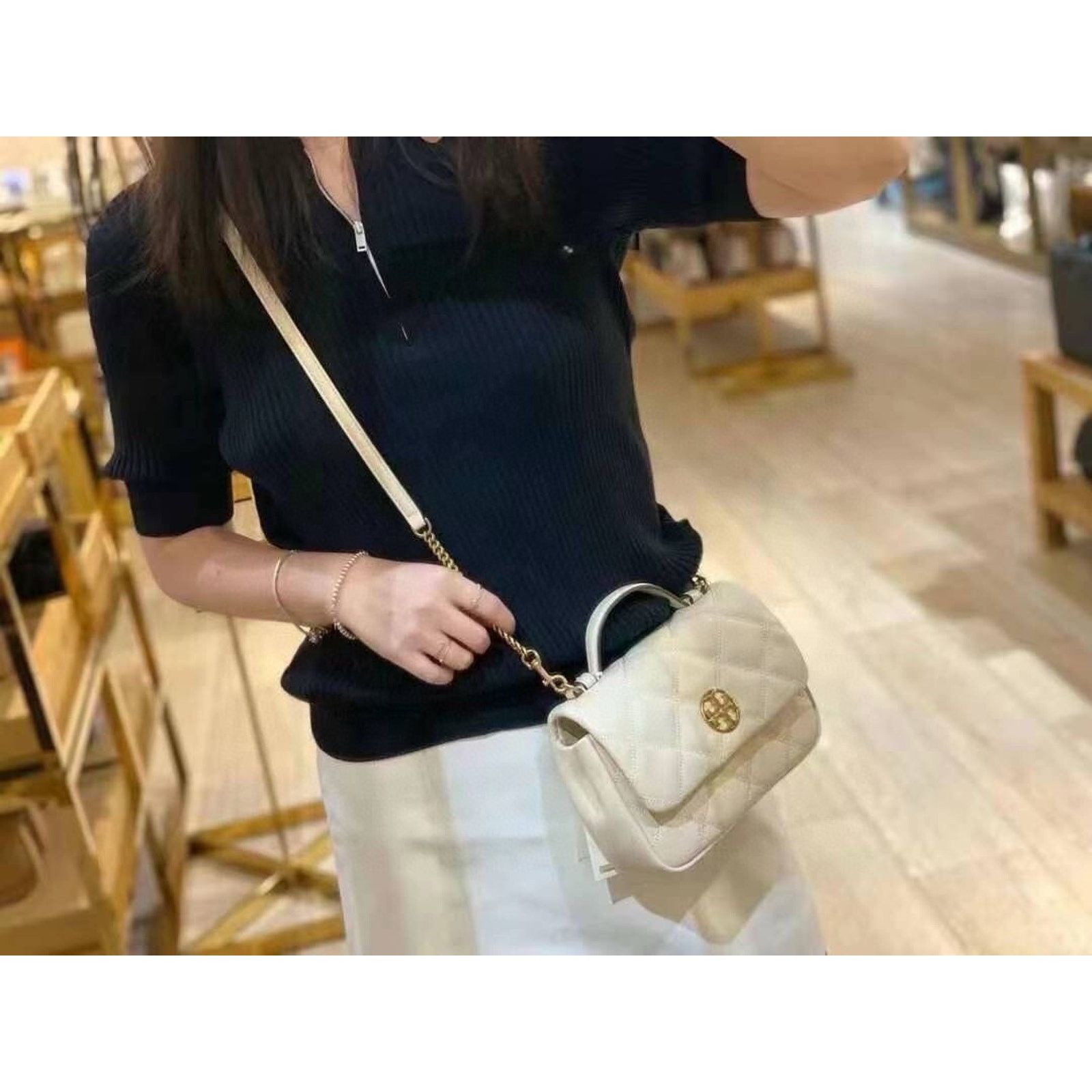Tory Burch NWT Tory Burch 153399 Willa Mini Top Handle Bag IN BRIE Size ONE SIZE - 5 Thumbnail