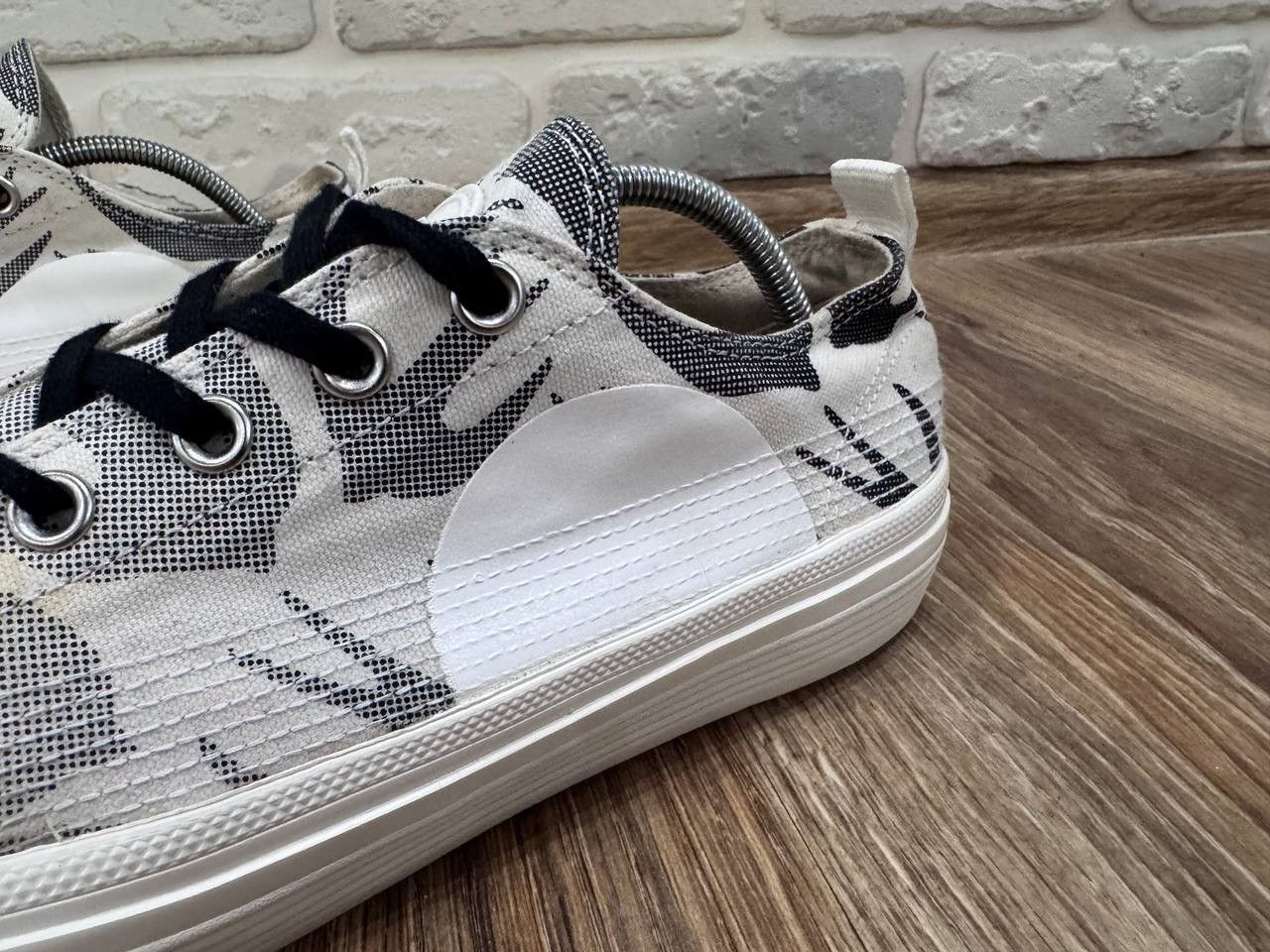 McQ Alexander McQueen McQ Alexander McQueen Men Swallow Plimsoll Sneakers Shoes Size US 10 / EU 43 - 9 Thumbnail