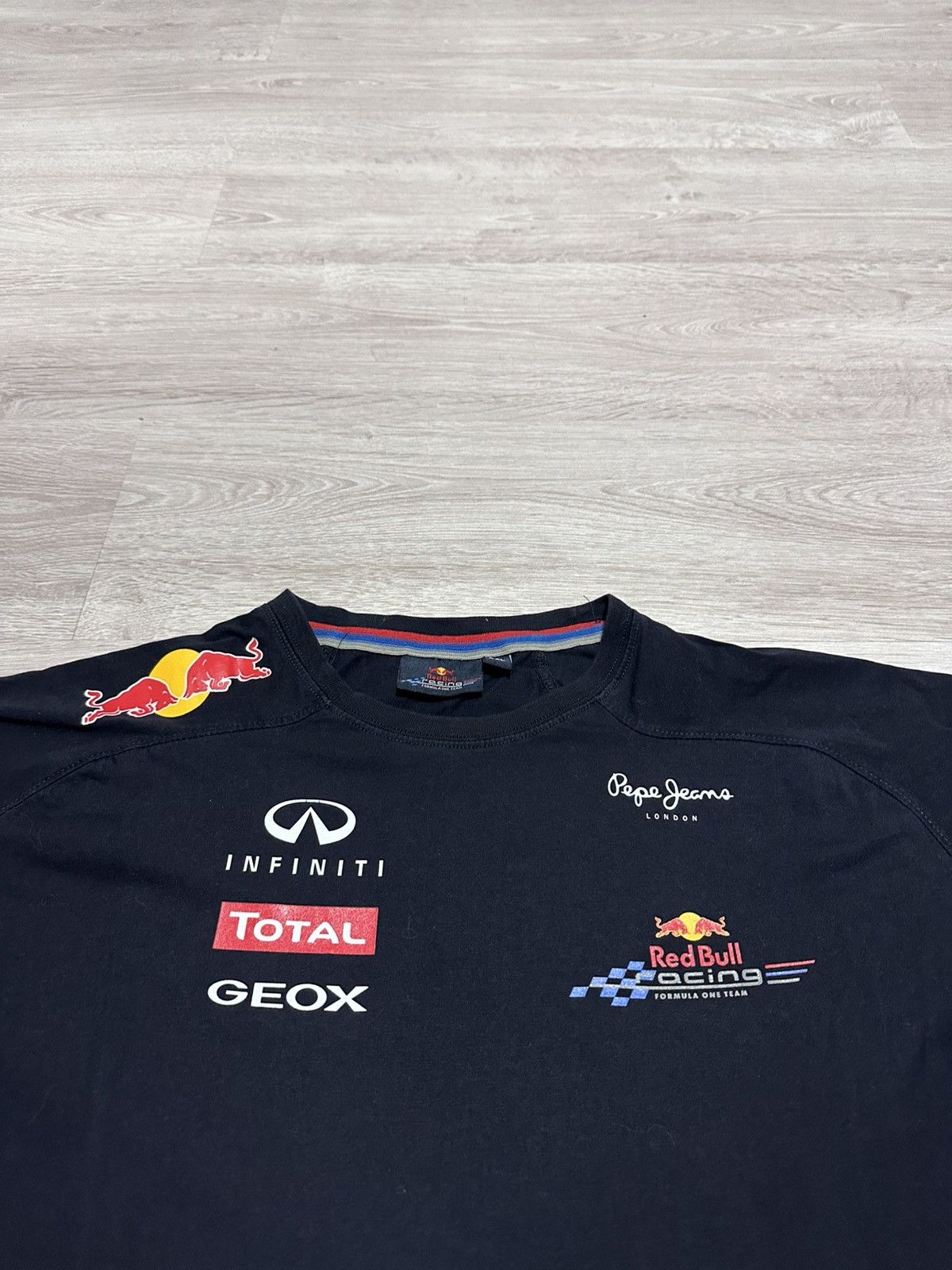 Red Bull Vintage Red Bull T-shirt Formula 1 big logo size XL Size US XL / EU 56 / 4 - 2 Thumbnail