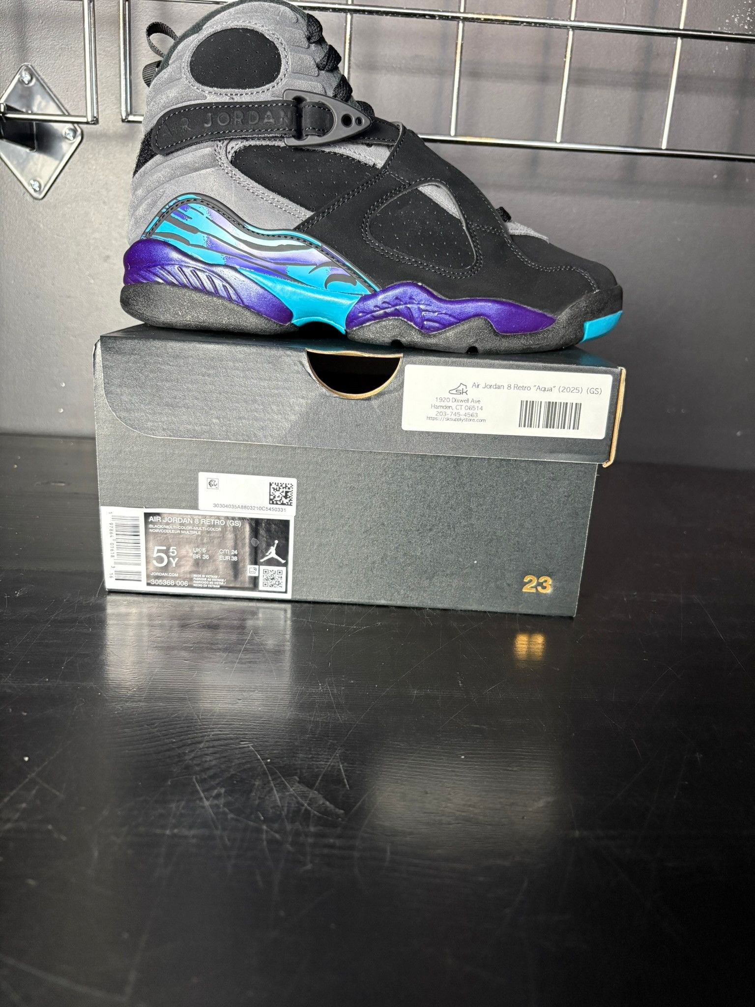 Jordan Brand Air Jordan 8 Retro "Aqua" (2025) (GS) - Size 5.5 Size US 5.5 / EU 38 - 6 Thumbnail