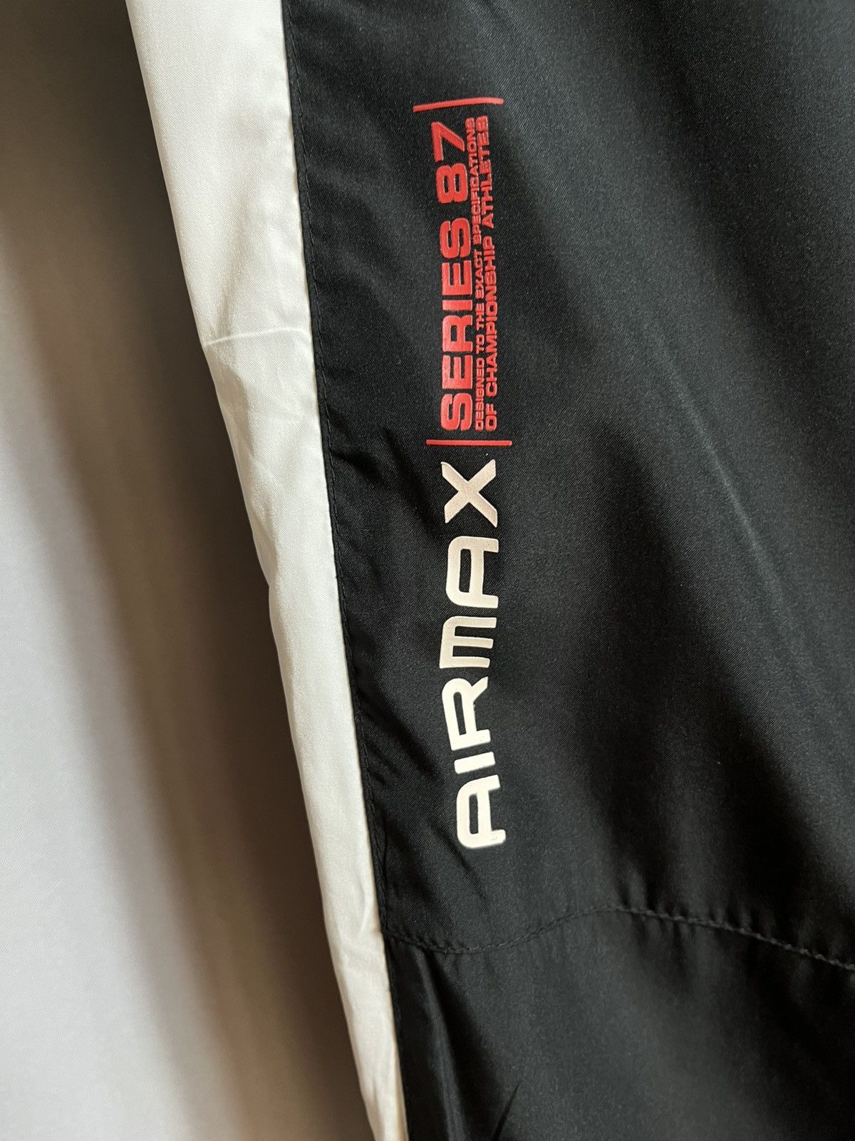 Nike Vintage Y2K NIKE AIRMAX SERIES 87 PANTS DRILL NYLON TECH Size US 36 / EU 52 - 4 Thumbnail
