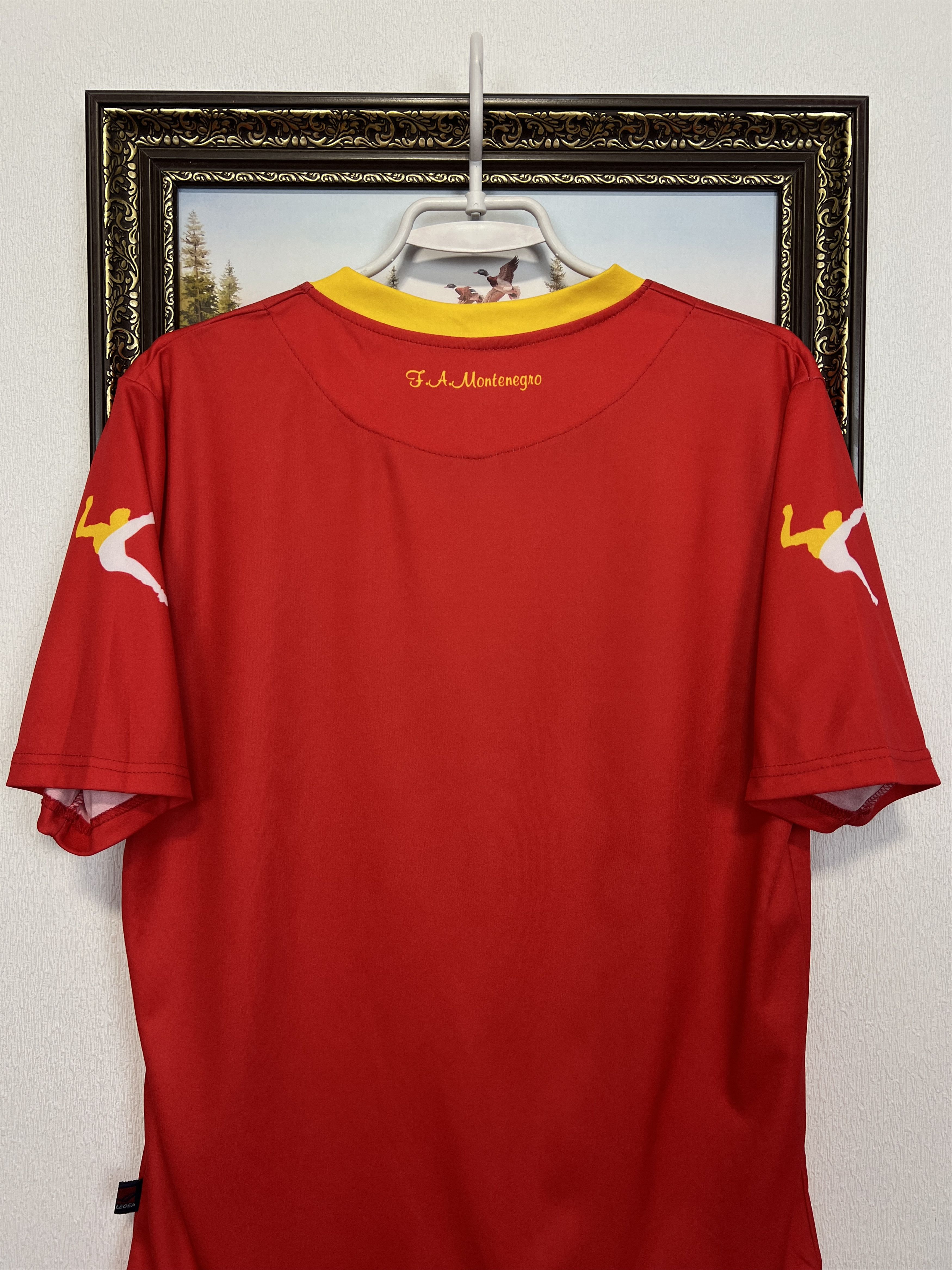 Vintage Montenegro Home football shirt Soccer National Jersey Trikot Size US M / EU 48-50 / 2 - 10 Thumbnail