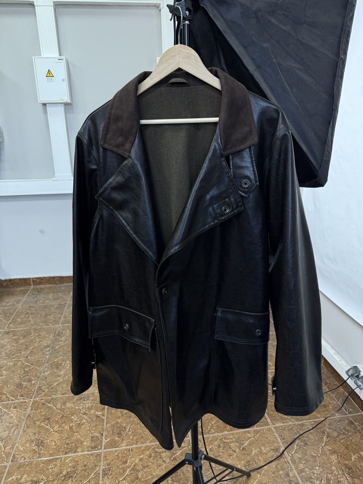 Armani Collezioni 🇮🇹 Vintage 80s Armani Collezioni Faux Leather Overcoat Jacket Size US XL / EU 56 / 4 - 1 Thumbnail