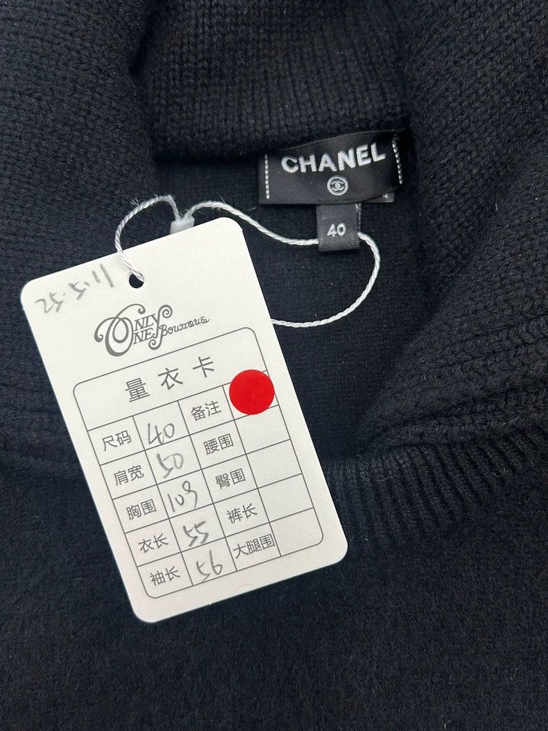 Chanel Chanel Ski series pearl double C large logo cashmere sweat Size S / US 4 / IT 40 - 9 Thumbnail