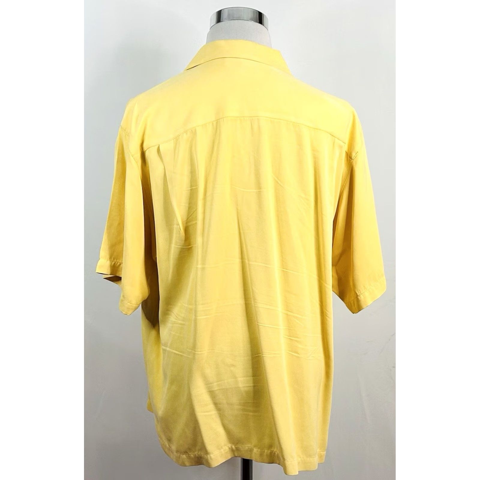 Tommy Bahama Tommy Bahama Shirt Hawaiian Aloha Silk Yellow 100% Silk Button-Up Short Sleeve Collared Vacation Mens L Shirt Size US L / EU 52-54 / 3 - 4 Thumbnail