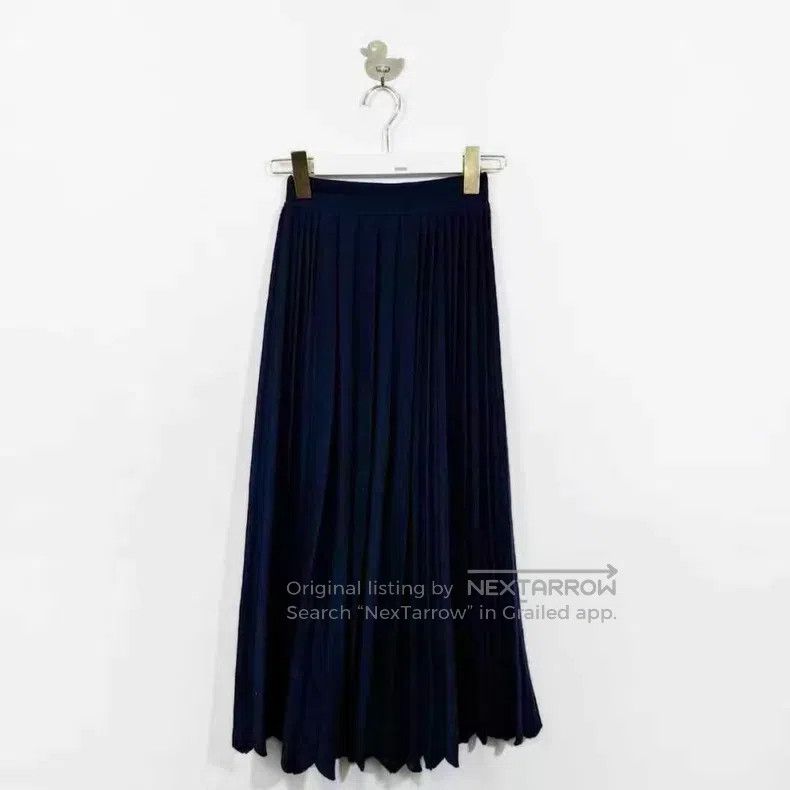 Loro Piana Loro Piana Solid Color Cashmere and Silk Pleated Long Skir Size 25" / US 0 / IT 36 - 1 Thumbnail
