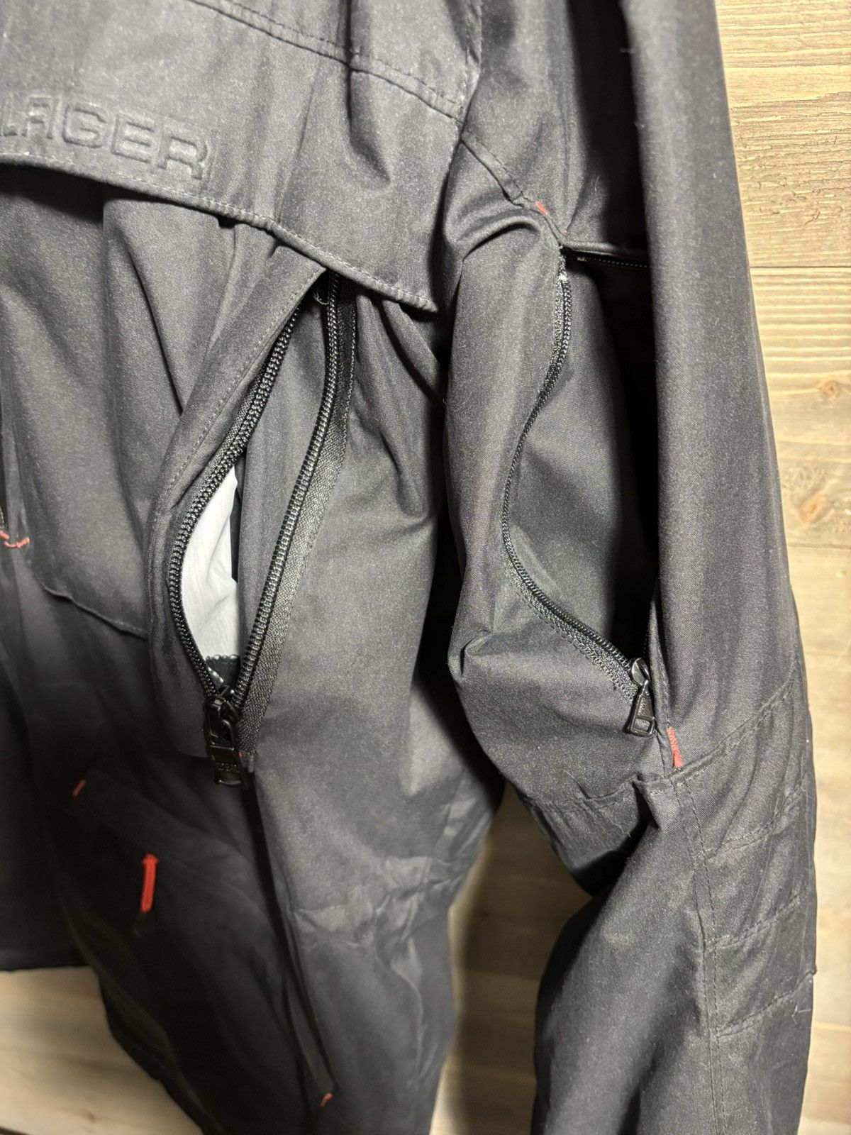 Tommy Hilfiger Tommy Hilfiger Ski Team Jacket — VTG Outdoor Tech-wear S Size US L / EU 52-54 / 3 - 15 Thumbnail