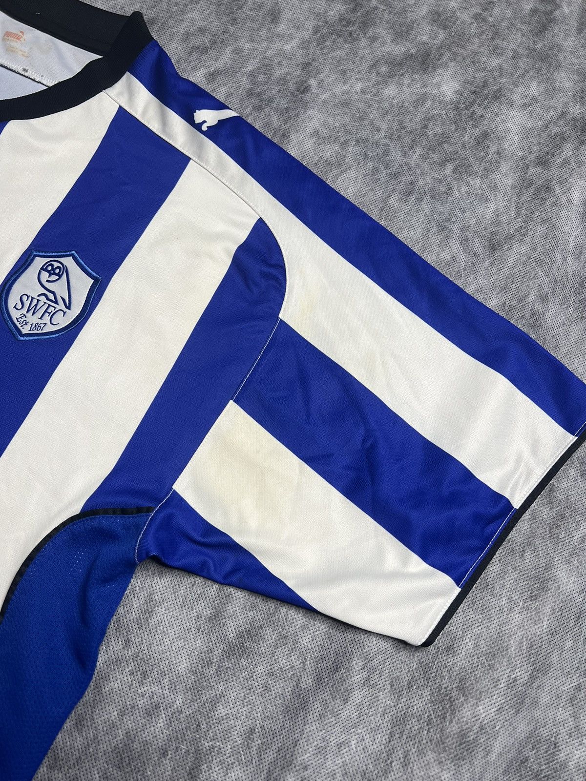 Puma Vintage Puma Sheffield Wednesday 2010/11 Soccer Jersey Size US L / EU 52-54 / 3 - 7 Thumbnail