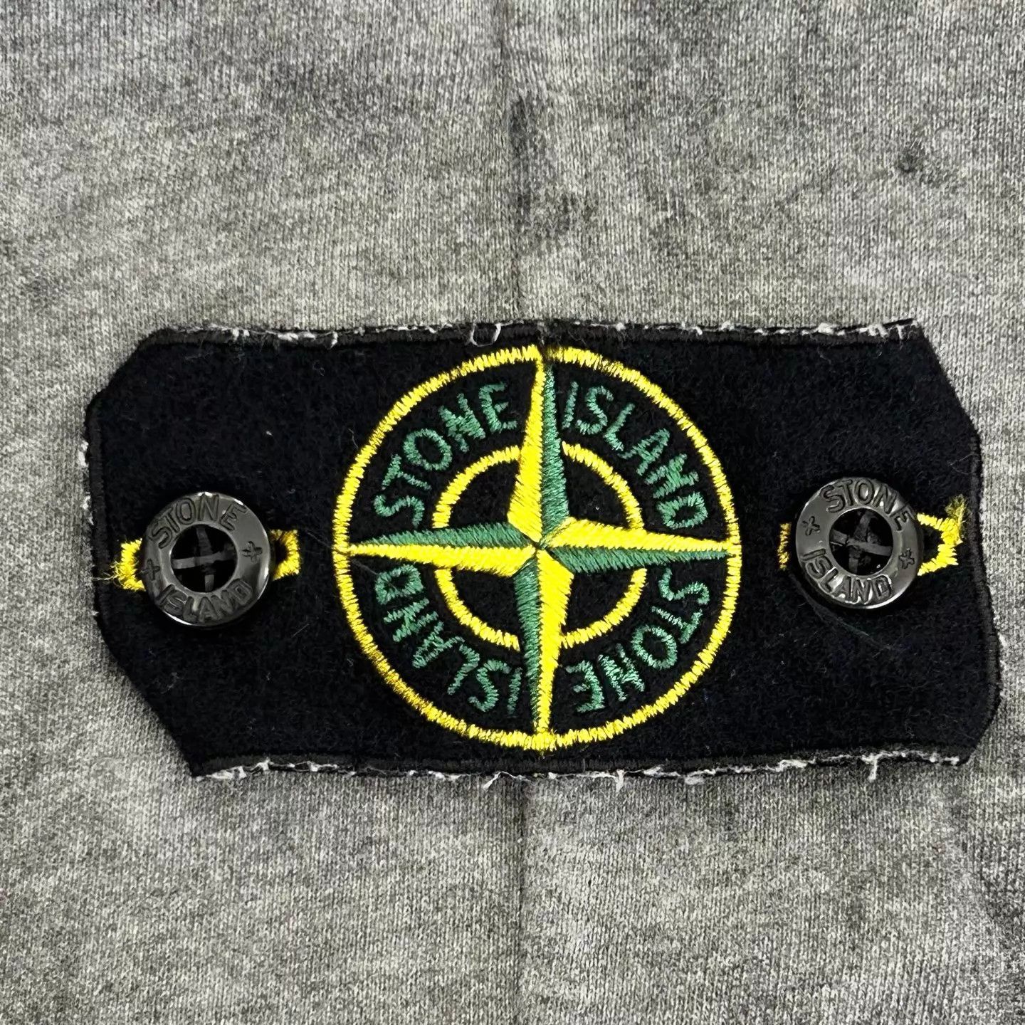 Stone Island STONE ISLAND dye logo patch short men's gray L new Size US 34 / EU 50 - 6 Thumbnail