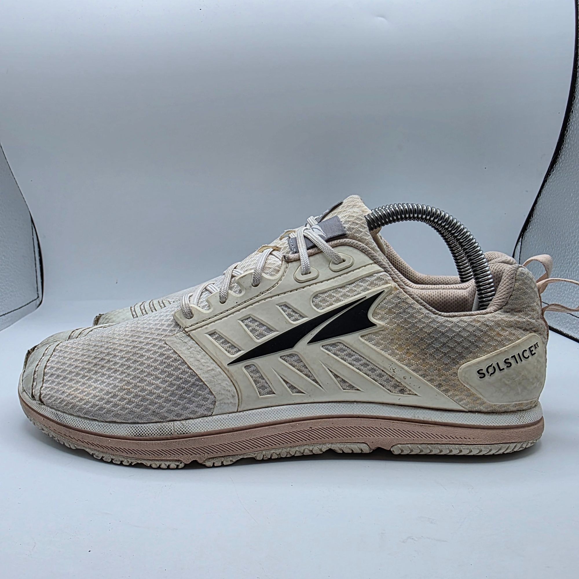 Altra Altra Solstice XT 2 Womens Size 9.5 White Pink Road Running Size US 9.5 / IT 39.5 - 13 Thumbnail