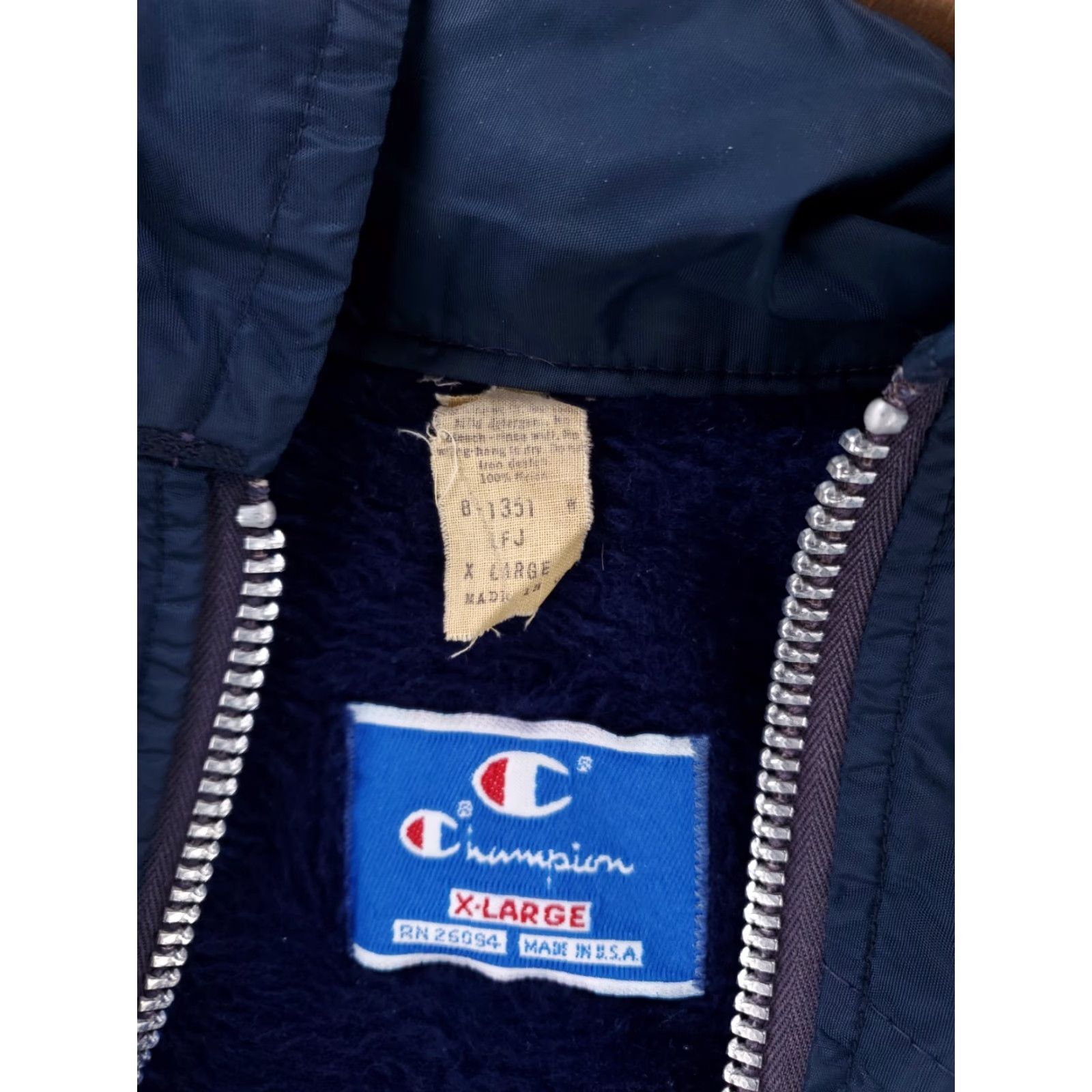 Champion VINTAGE Champion Windbreaker Hooded 80s Football Blue Mens XL Hooded Size US XL / EU 56 / 4 - 3 Thumbnail