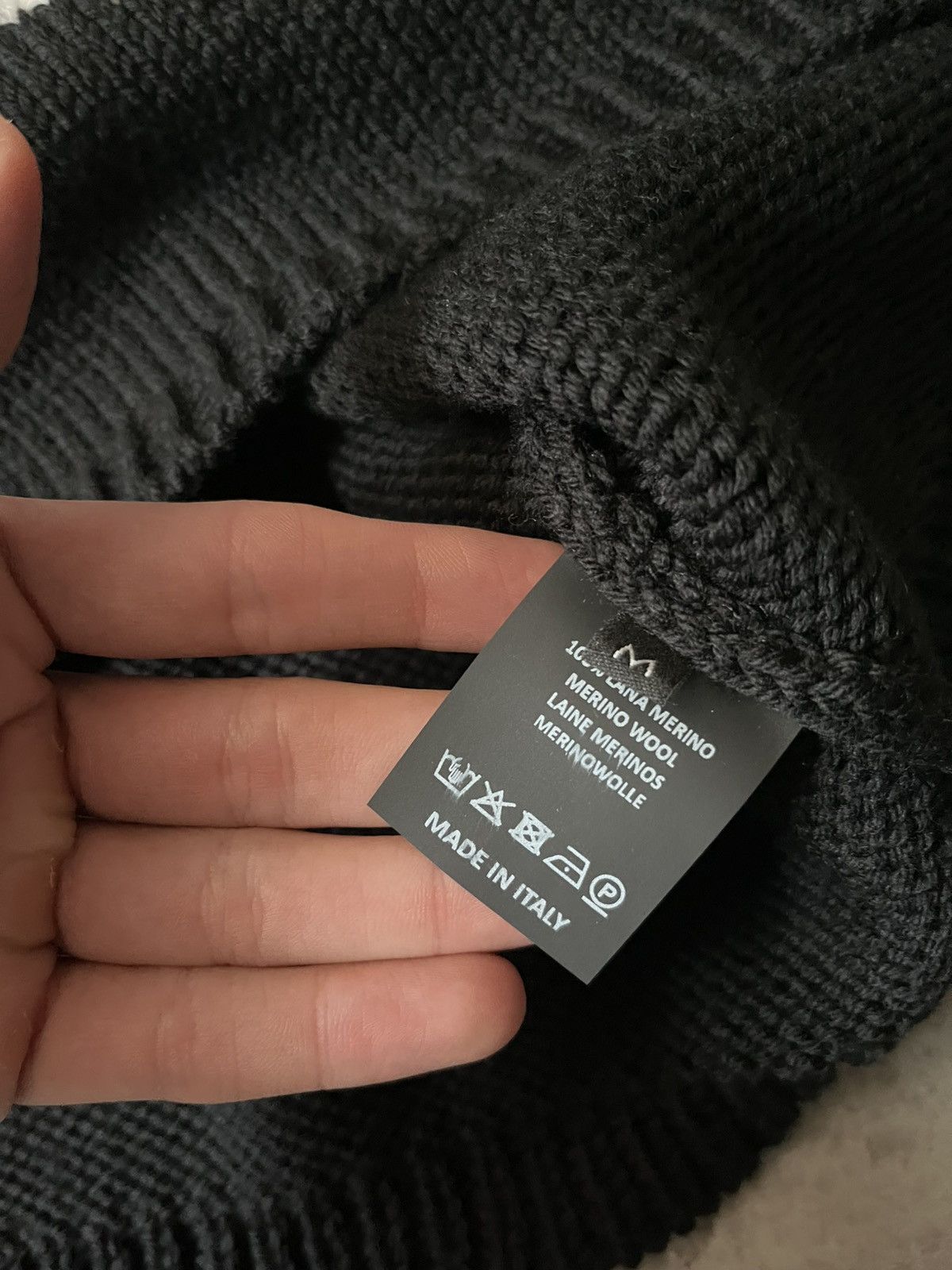 Raf Simons Raf Simons S/S 23 cropped R sweater wool Size US M / EU 48-50 / 2 - 7 Thumbnail