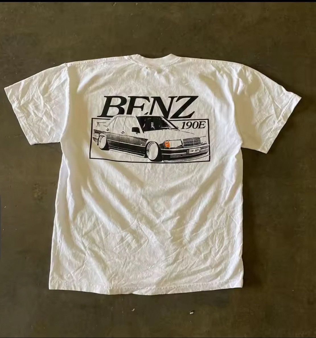 Other White graphic tee Size US L / EU 52-54 / 3 - 1 Preview