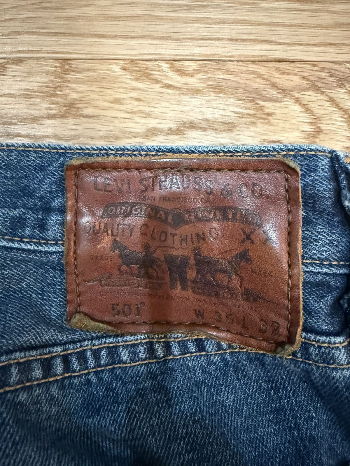 Levi's Levi’s 501 Original Fit Jeans – Dark Wash – 36W 32L Size US 36 / EU 52 - 2 Thumbnail