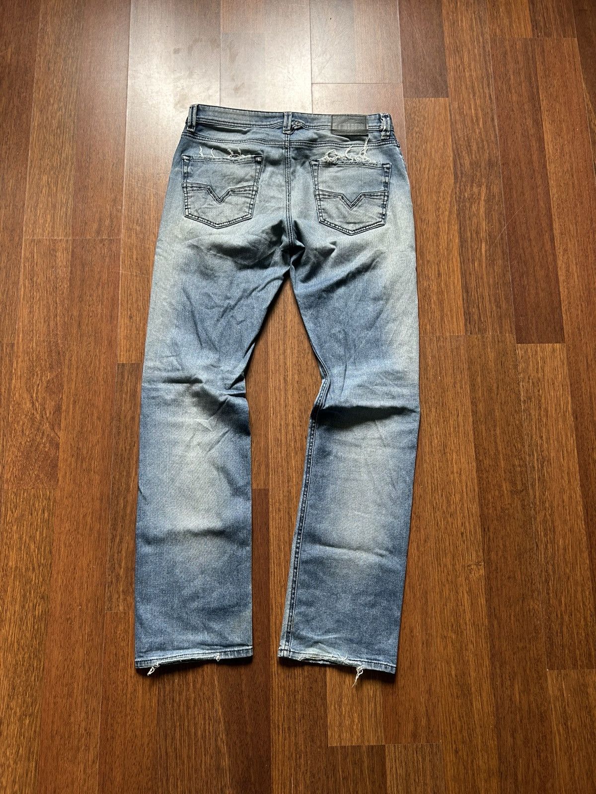 Diesel Vintage Diesel Larkee Distressed Denim Jeans Faded Y2K Sz 31 Size US 31 - 9 Thumbnail