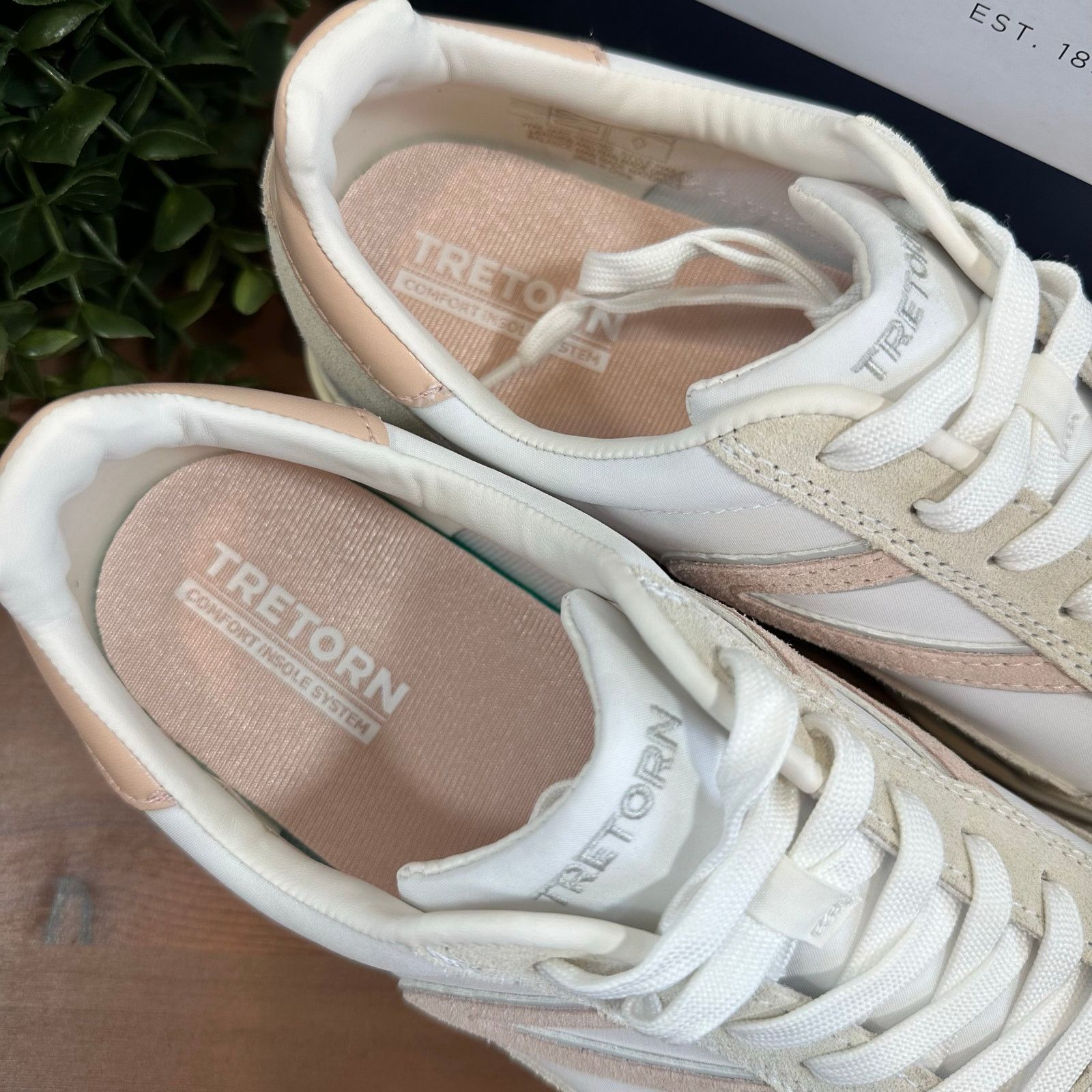 Tretorn Tretorn Women's Hailey Pink Lace Up Memory Foam Sneakers Size US 7.5 / IT 37.5 - 7 Thumbnail