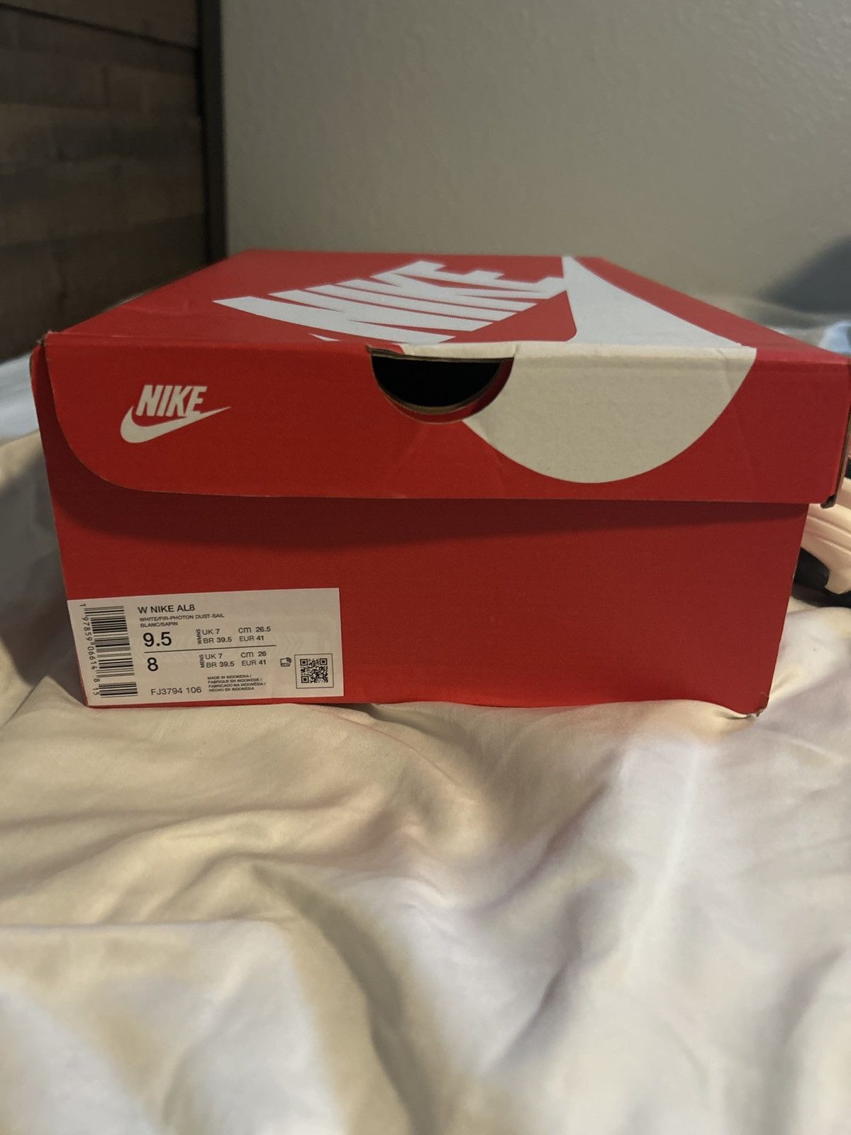 Nike White/fir-photon dust sail Size US 9.5 / IT 39.5 - 7 Thumbnail