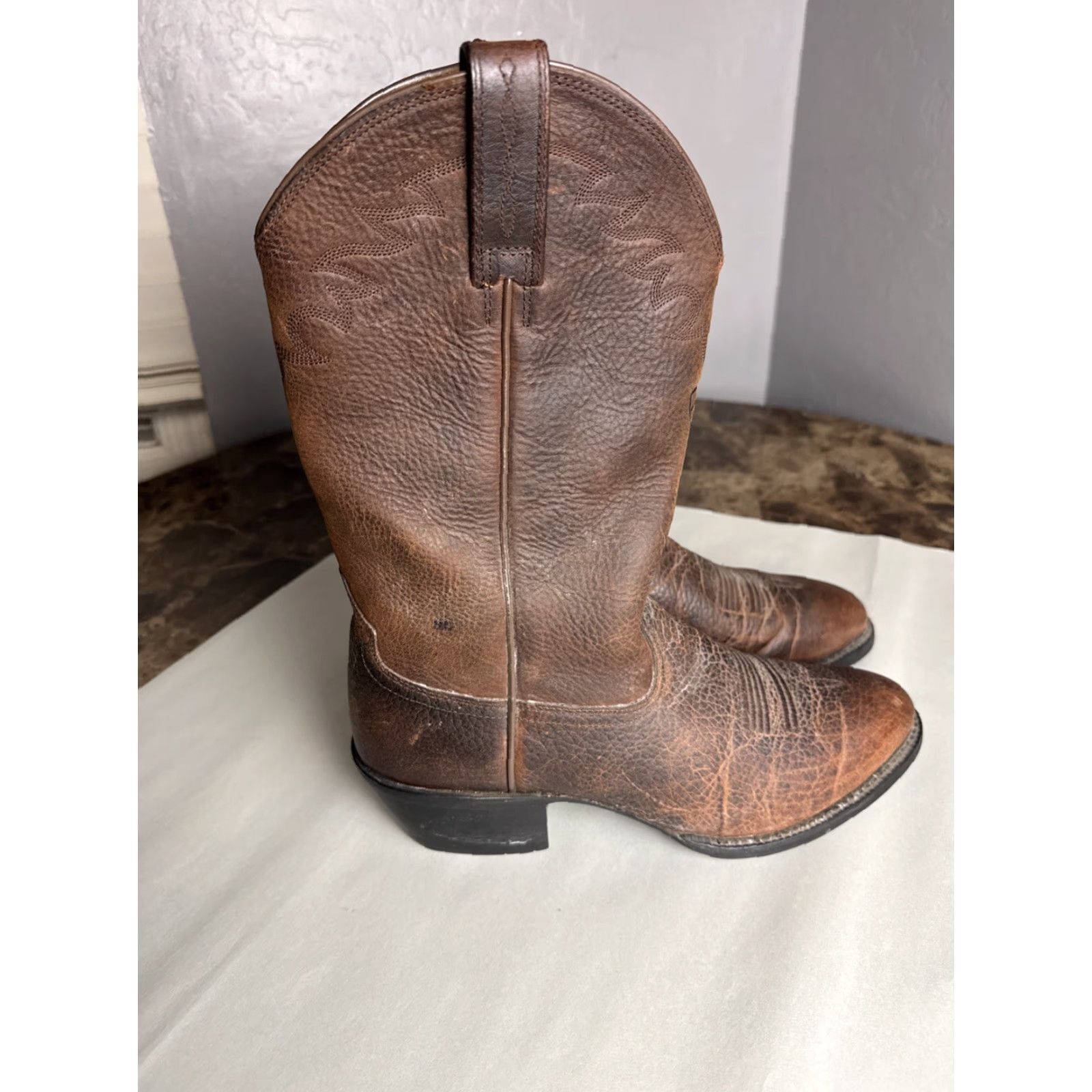 Ariat Ariat 34624 Brown Leather Cowboy Western Boots Mens Sz 10.5 EUC Leather Upper Outsole Western Style Cowboy Theme 1990s? Size US 11 / EU 44 - 4 Thumbnail