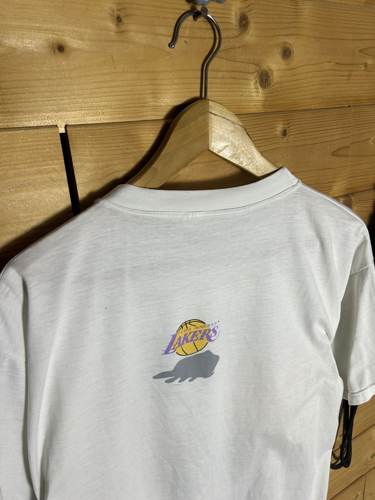 NBA Vintage NBA Los Angeles Lakers Taz t shirt Size US M / EU 48-50 / 2 - 8 Thumbnail