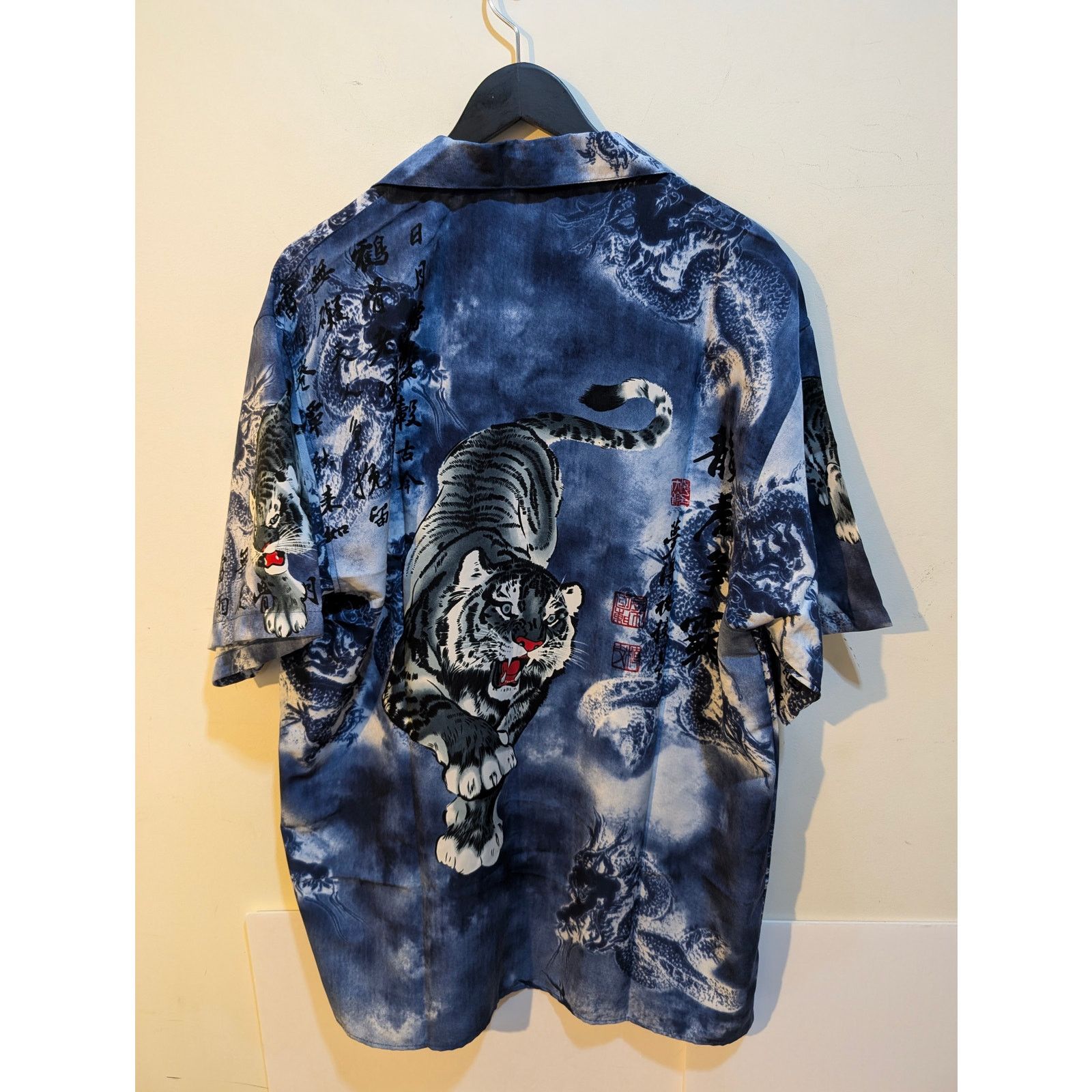 Ed Hardy Vintage Sullivan MADE IN KOREA Tiger Snow Leopard Y2K 2000s Size US L / EU 52-54 / 3 - 4 Thumbnail