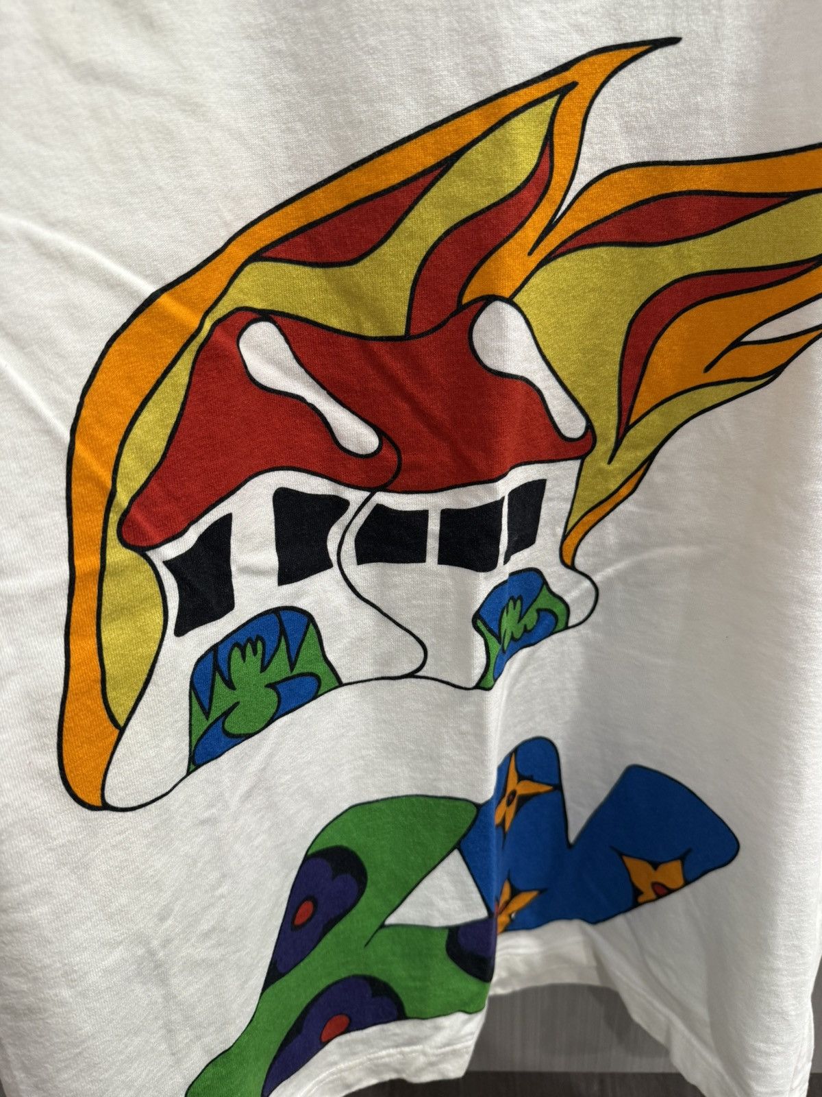 Louis Vuitton Louis Vuitton Burning House T Shirt Size US S / EU 44-46 / 1 - 3 Thumbnail