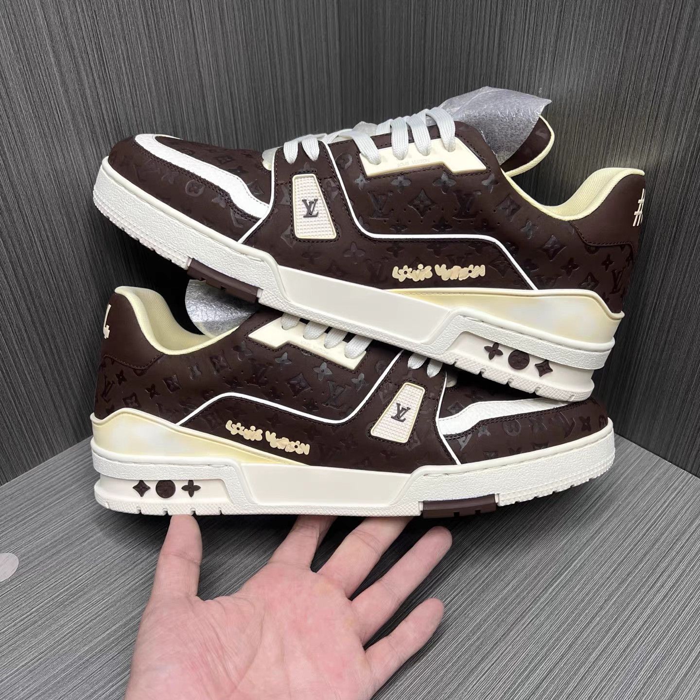 Louis Vuitton Louis Vuitton Trainer x Tyler Brown Red K15 Size US 10 / EU 43 - 5 Thumbnail
